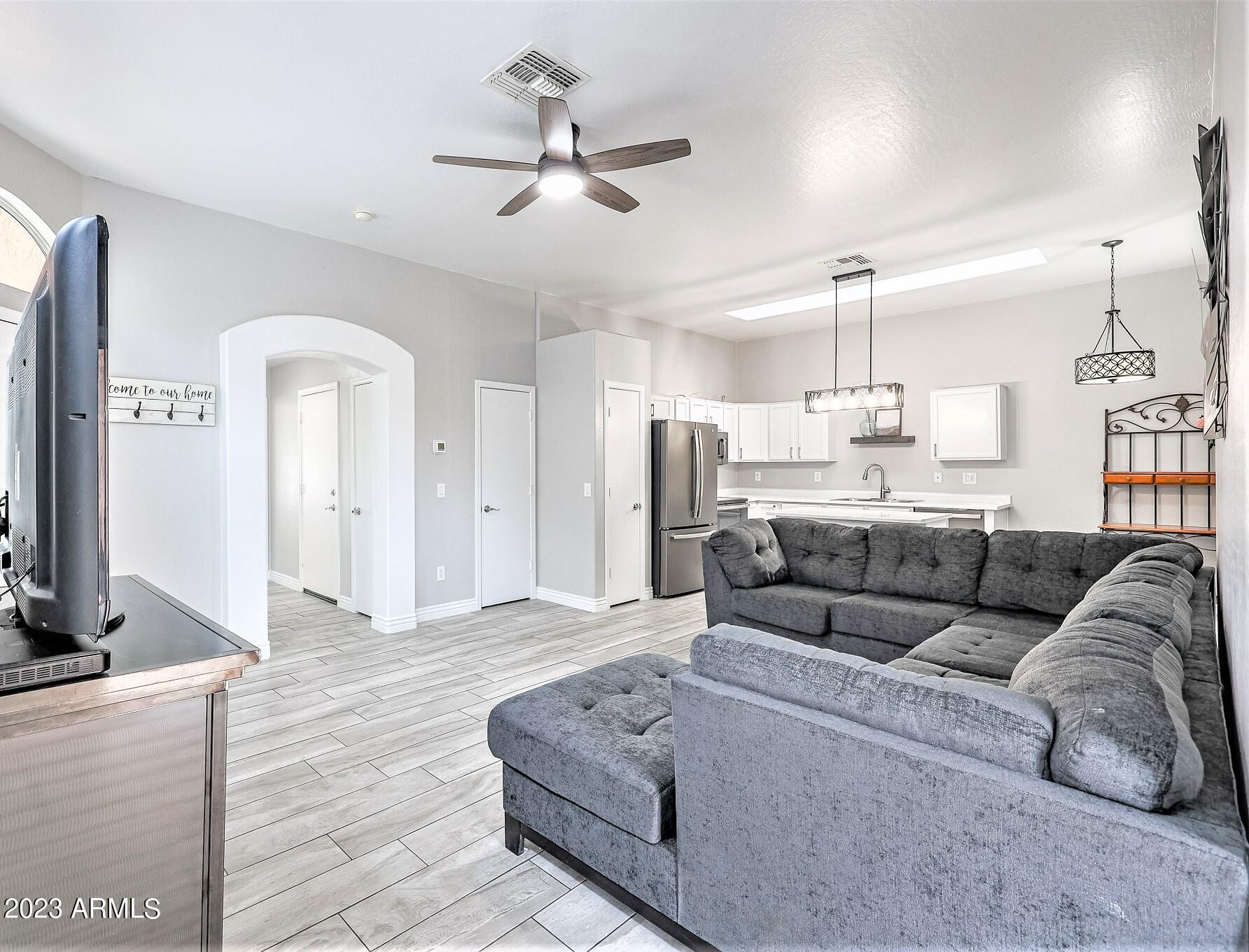 6610 E UNIVERSITY Drive Unit: 168