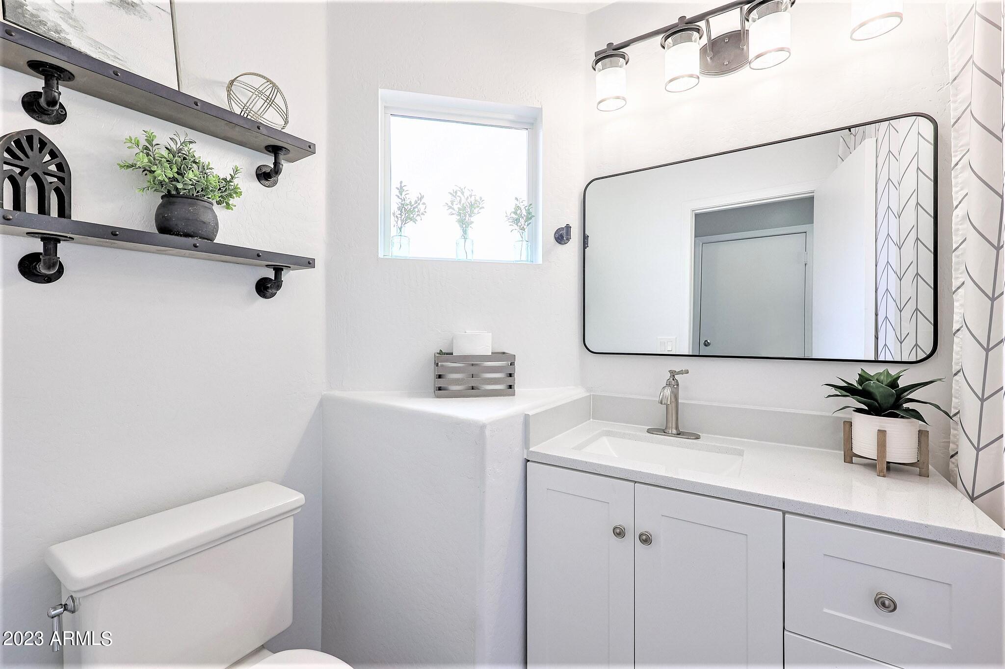 6610 E UNIVERSITY Drive Unit: 168