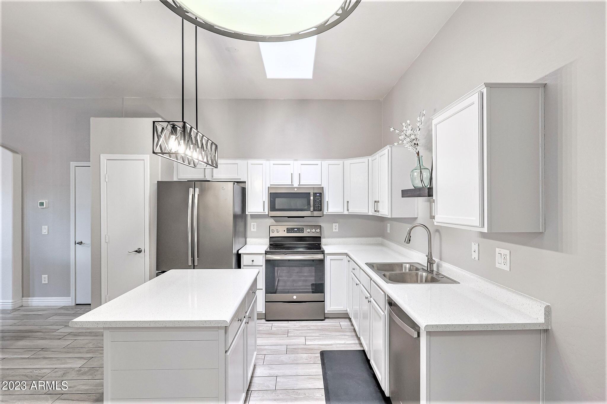 6610 E UNIVERSITY Drive Unit: 168