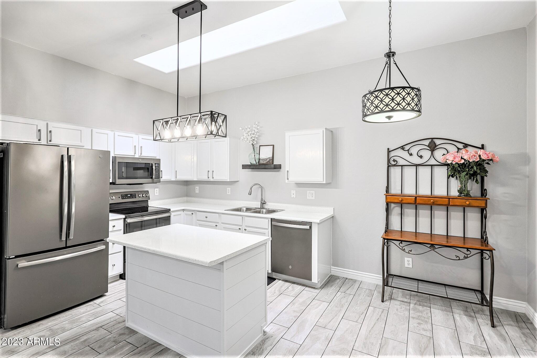 6610 E UNIVERSITY Drive Unit: 168