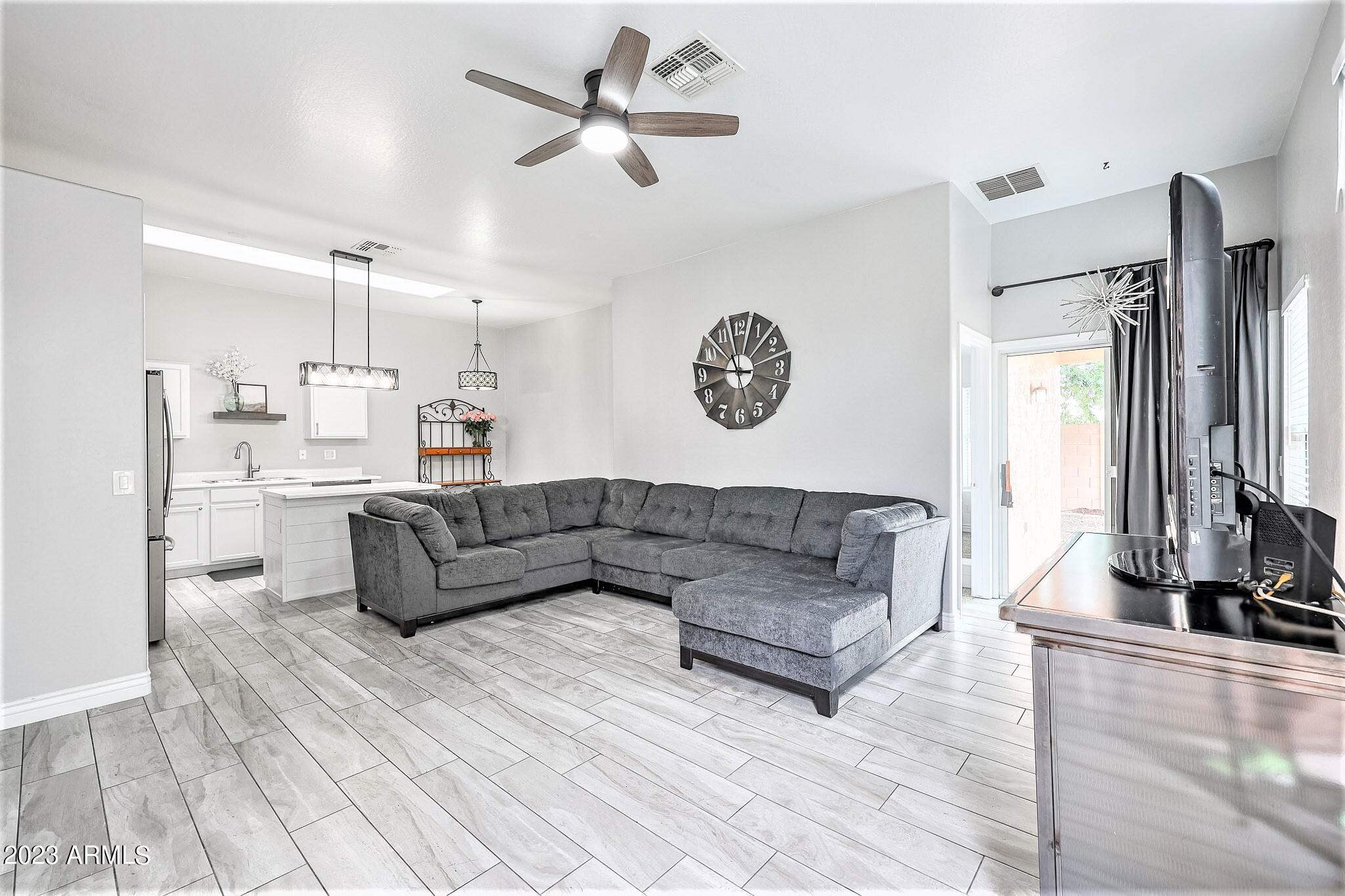 6610 E UNIVERSITY Drive Unit: 168