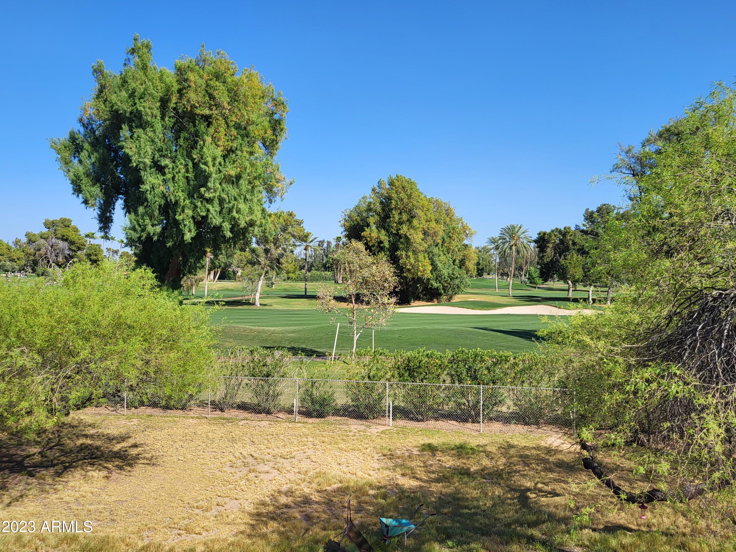 3419 N valencia Lane
