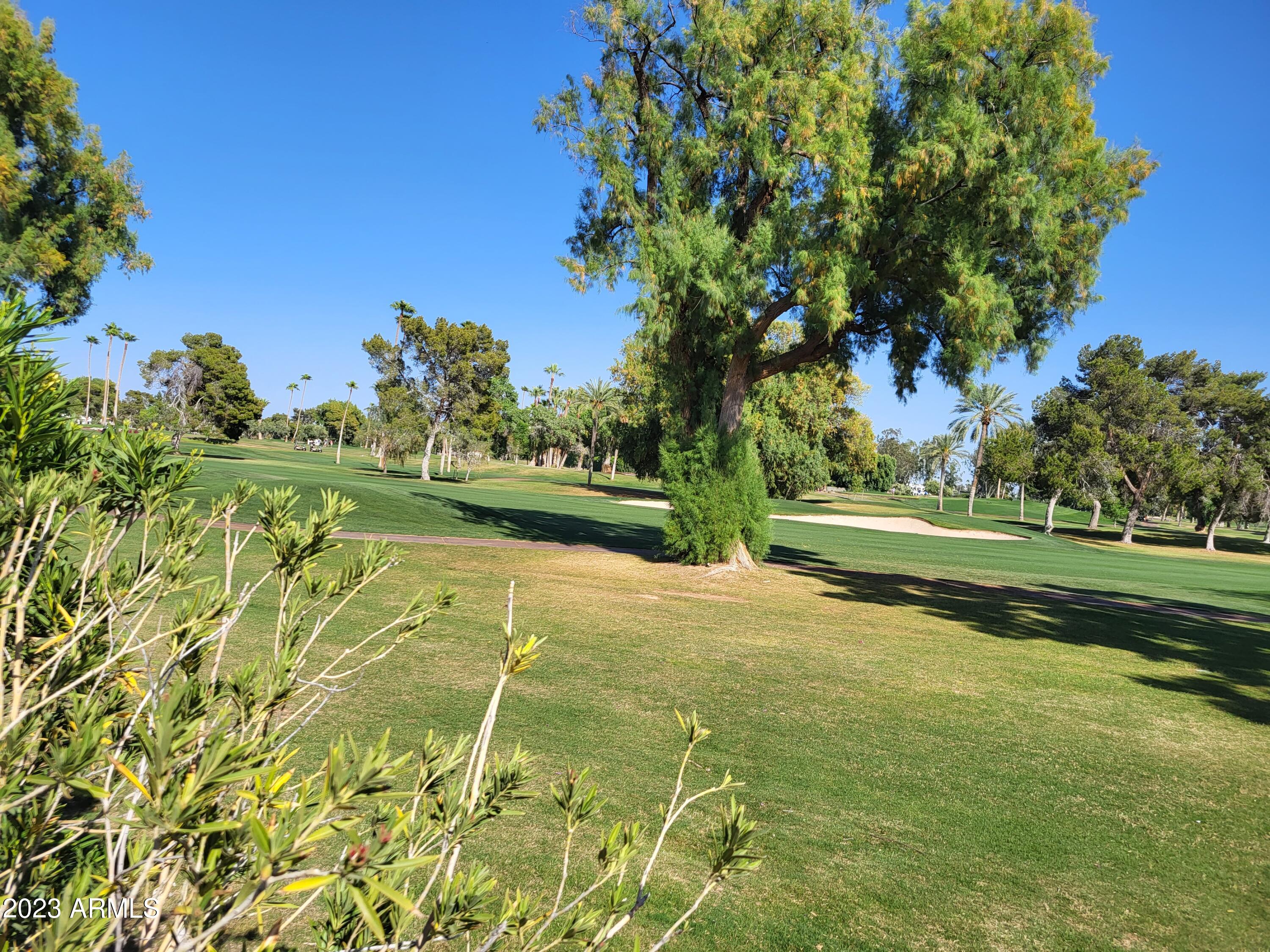 3419 N valencia Lane