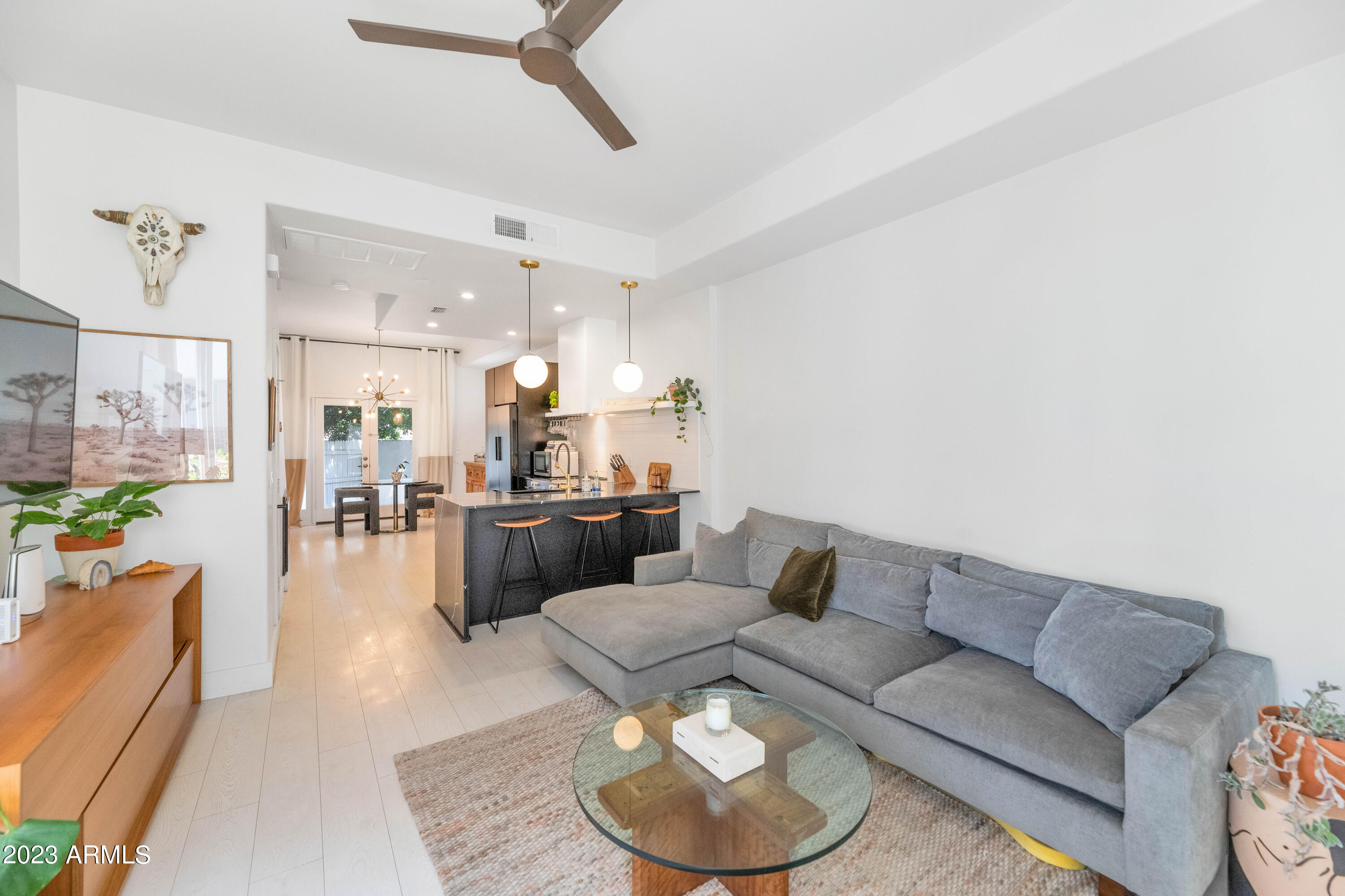 4955 E INDIAN SCHOOL Road Unit: 4