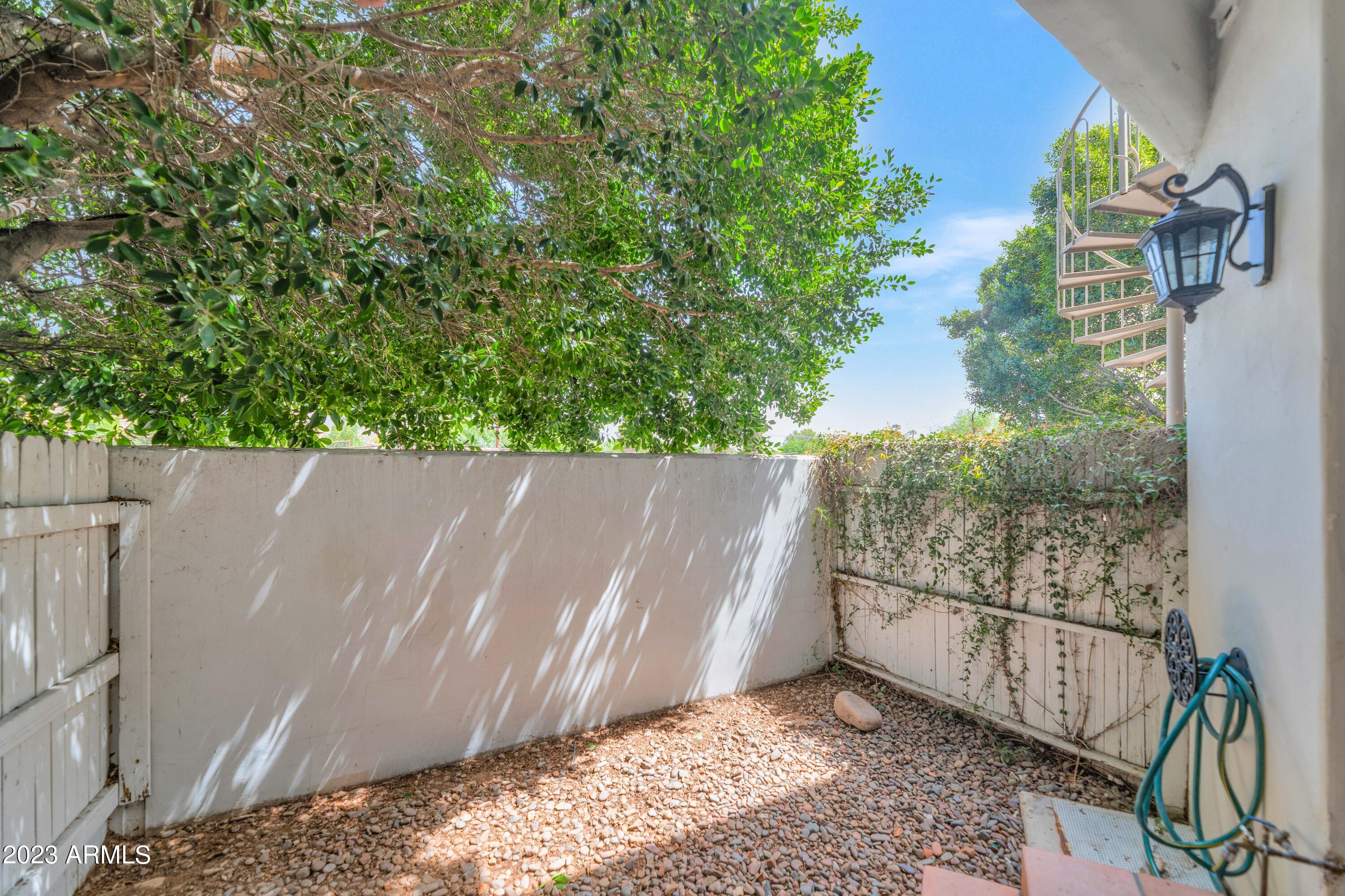 4955 E INDIAN SCHOOL Road Unit: 4