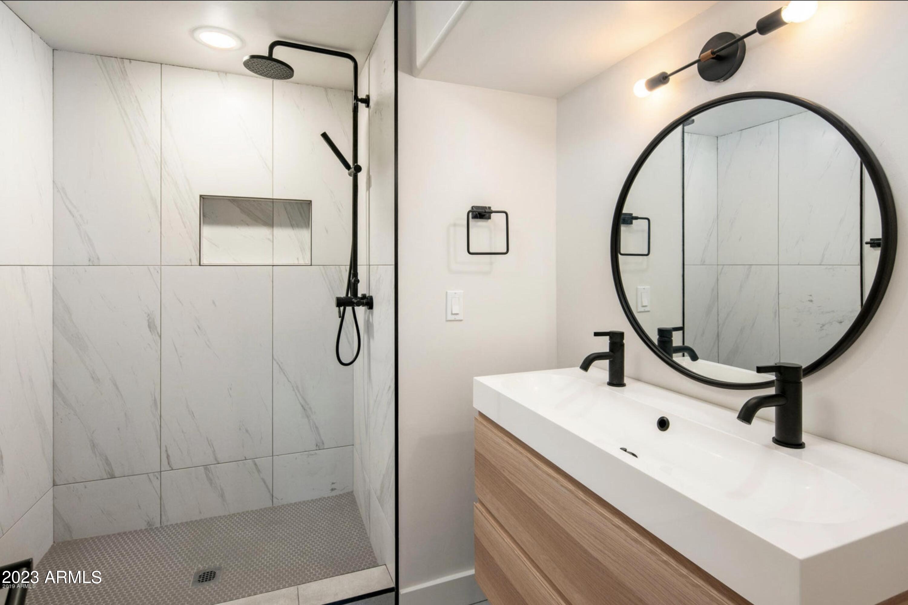 4955 E INDIAN SCHOOL Road Unit: 4