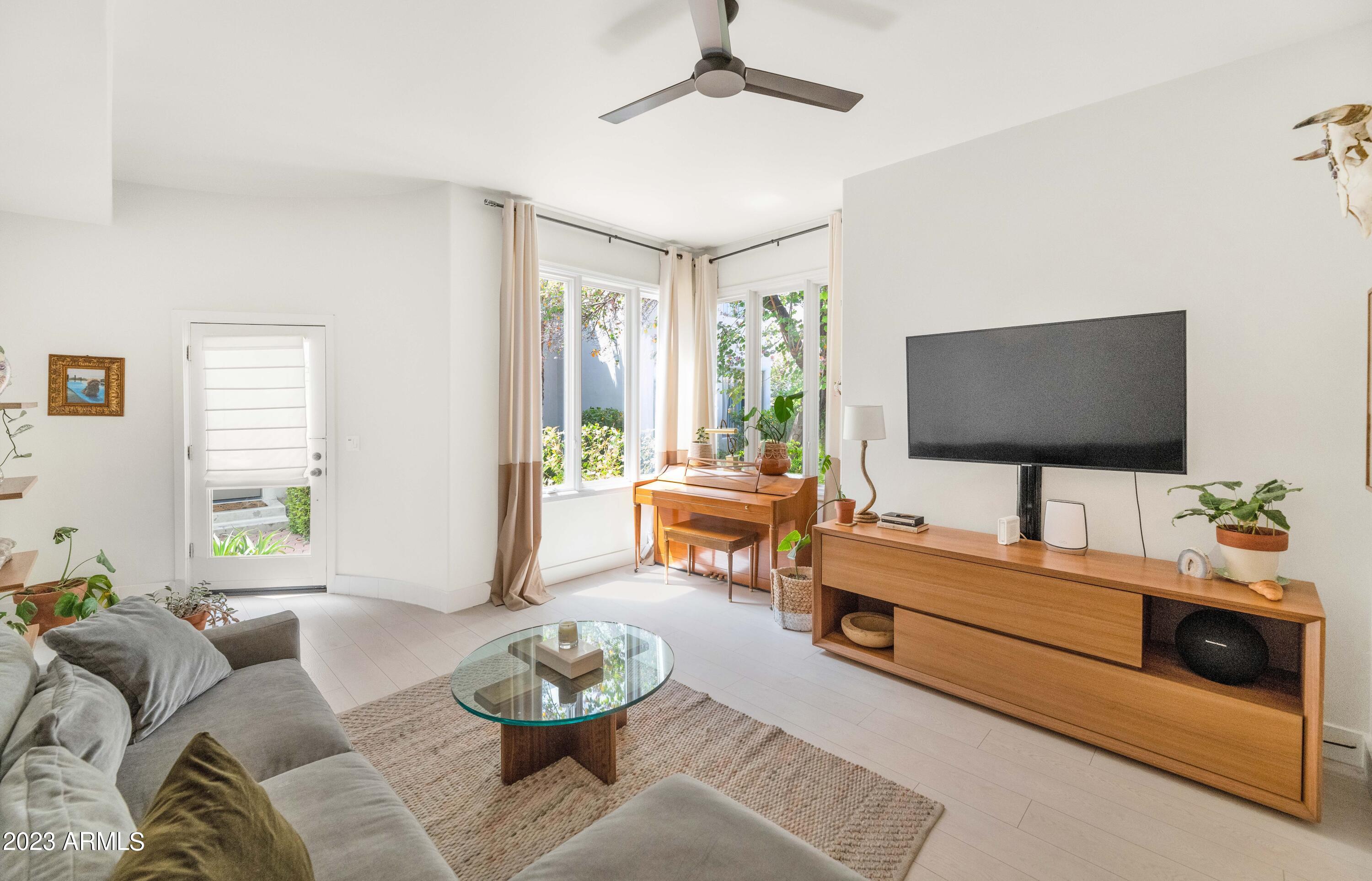 4955 E INDIAN SCHOOL Road Unit: 4
