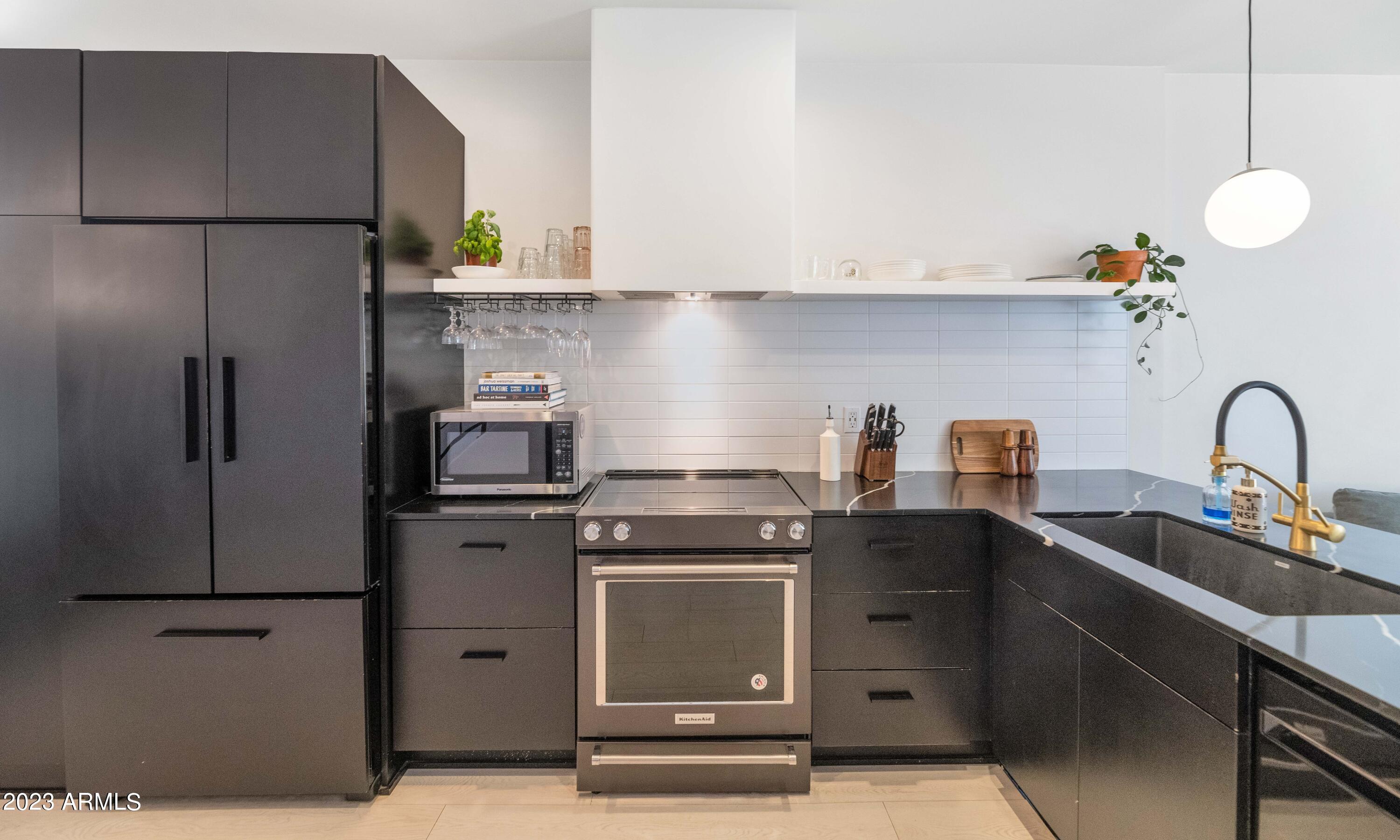 4955 E INDIAN SCHOOL Road Unit: 4