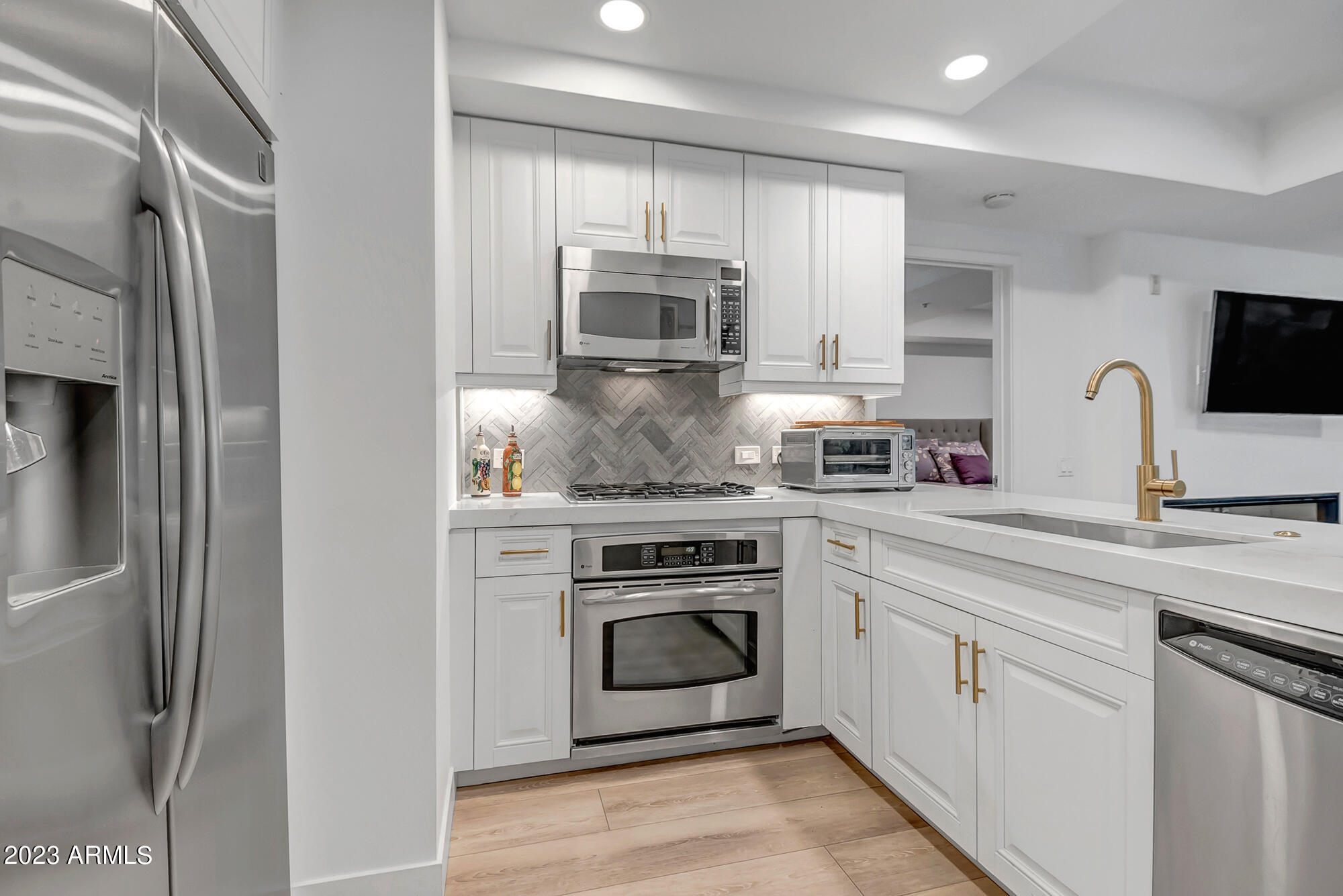 7141 E RANCHO VISTA Drive Unit: 3011
