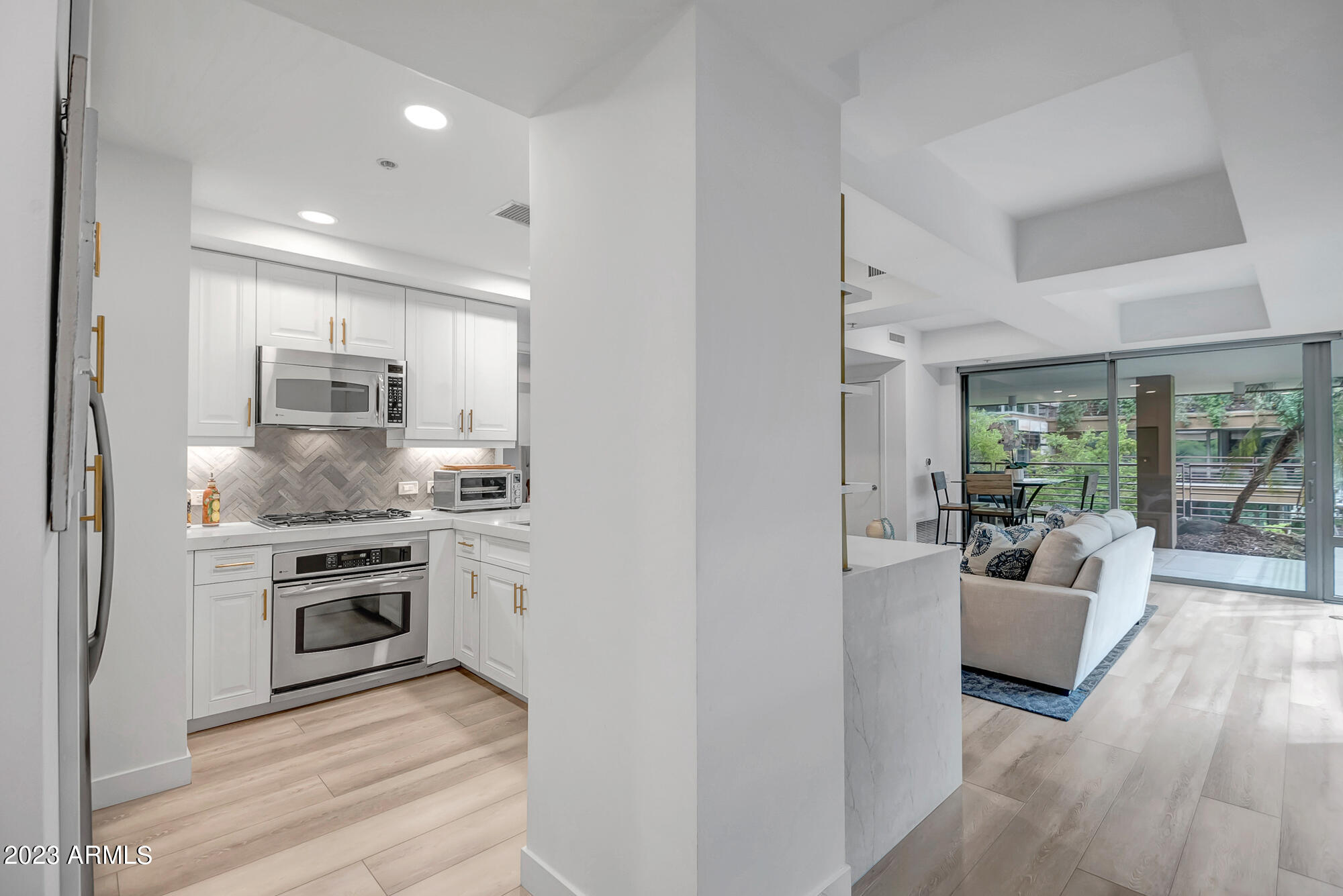 7141 E RANCHO VISTA Drive Unit: 3011