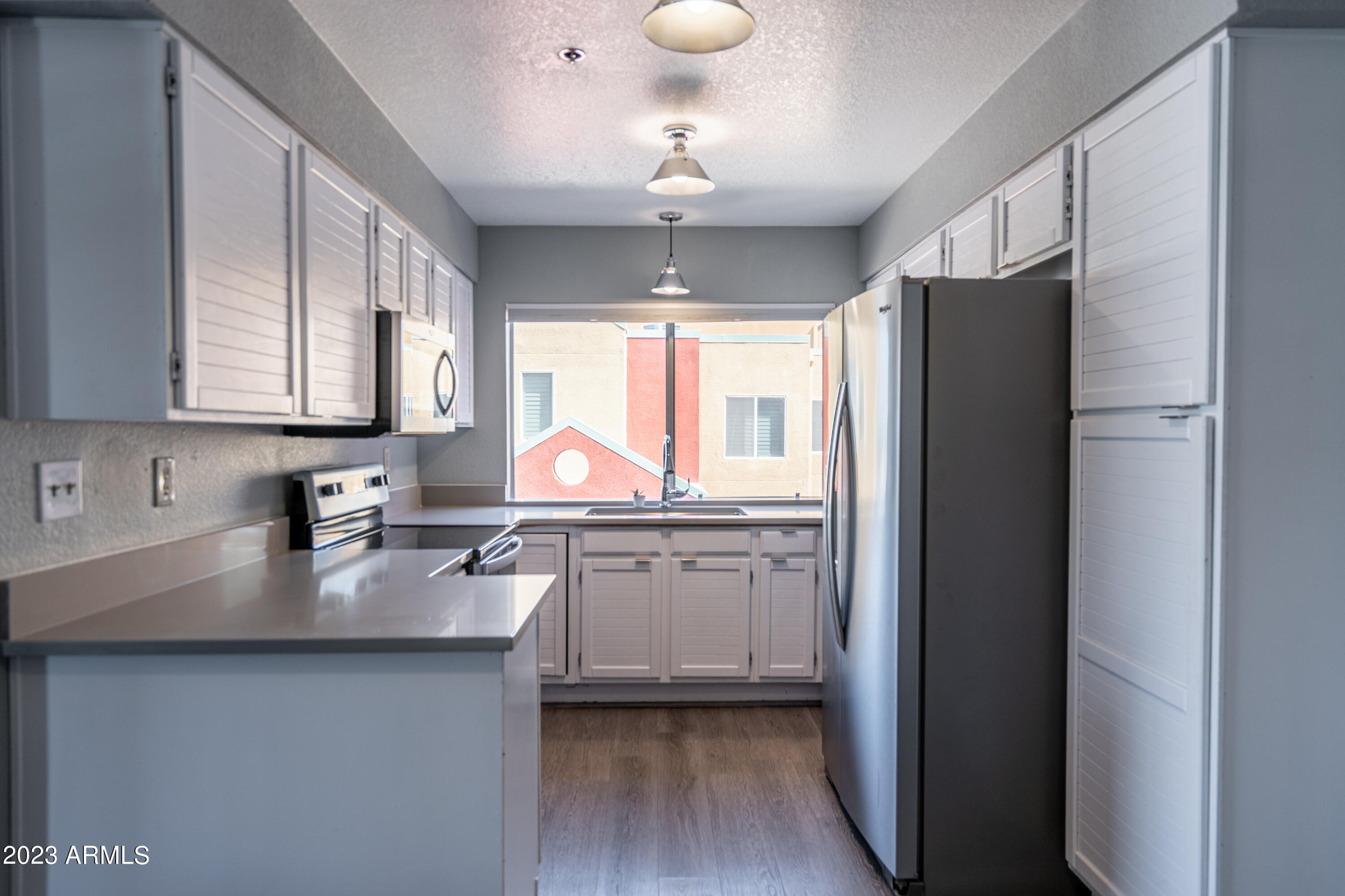 154 W 5TH Street Unit: 251