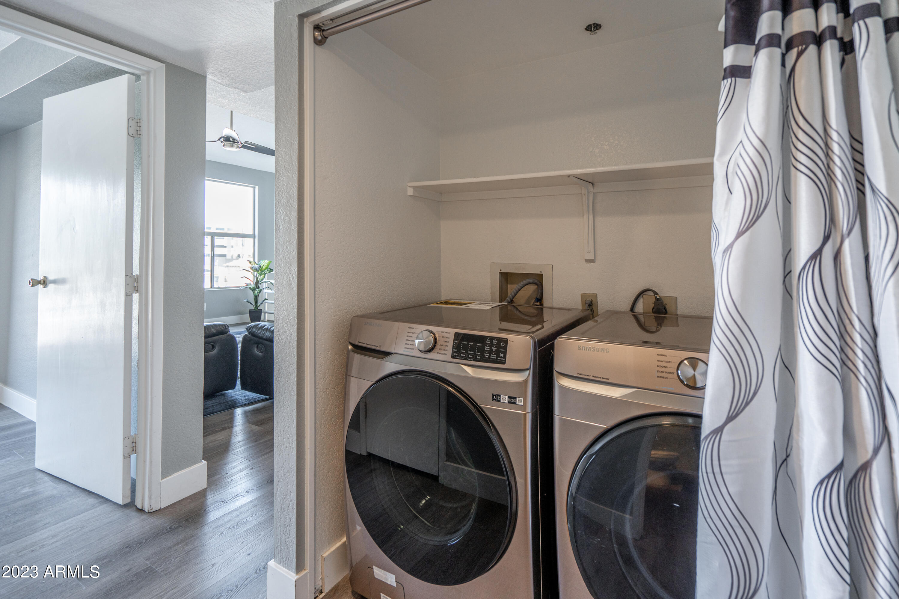 154 W 5TH Street Unit: 251