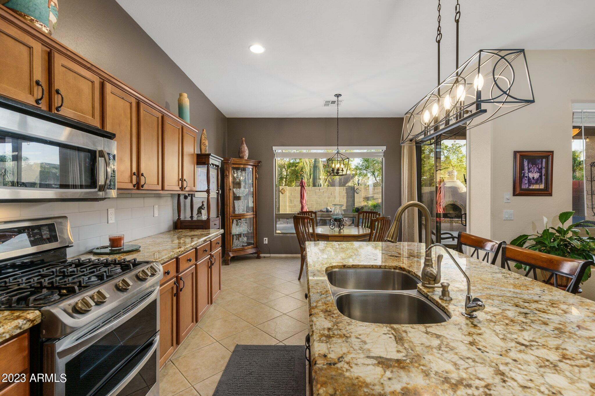 3057 W LEISURE Lane