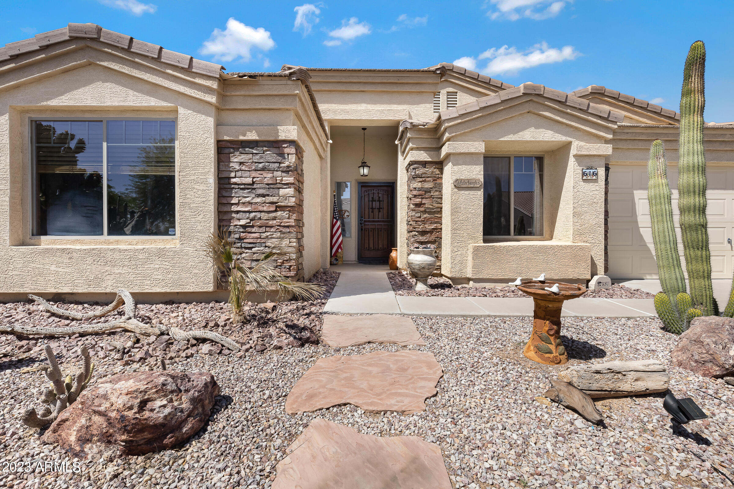 616 E Black Diamond Drive