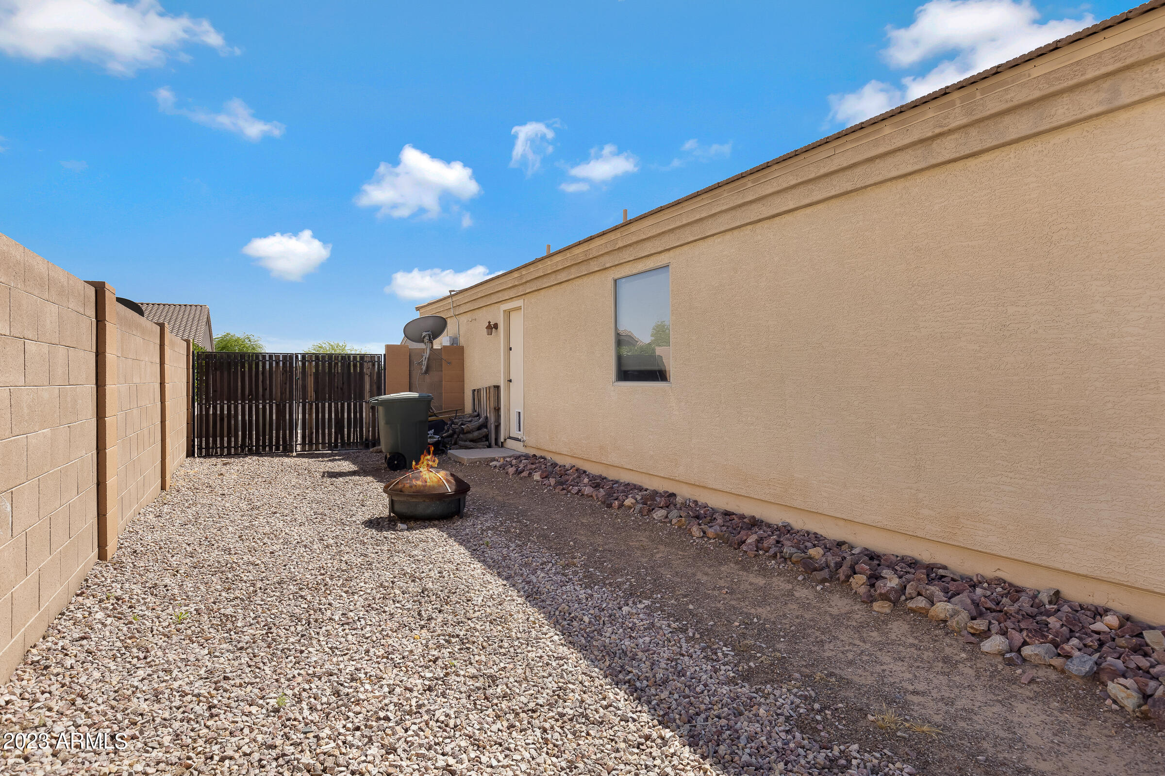 616 E Black Diamond Drive
