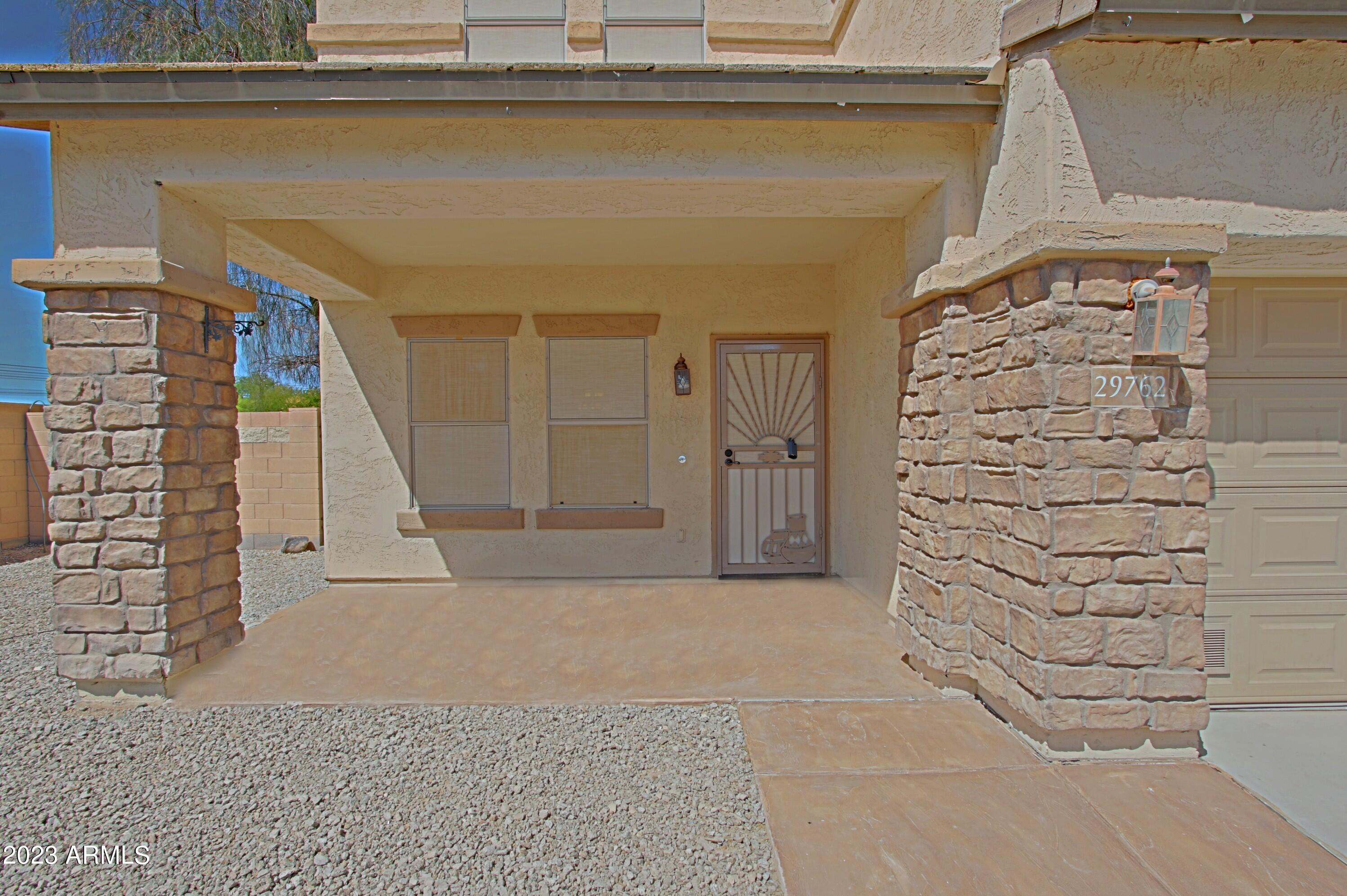 29762 W AMELIA Avenue