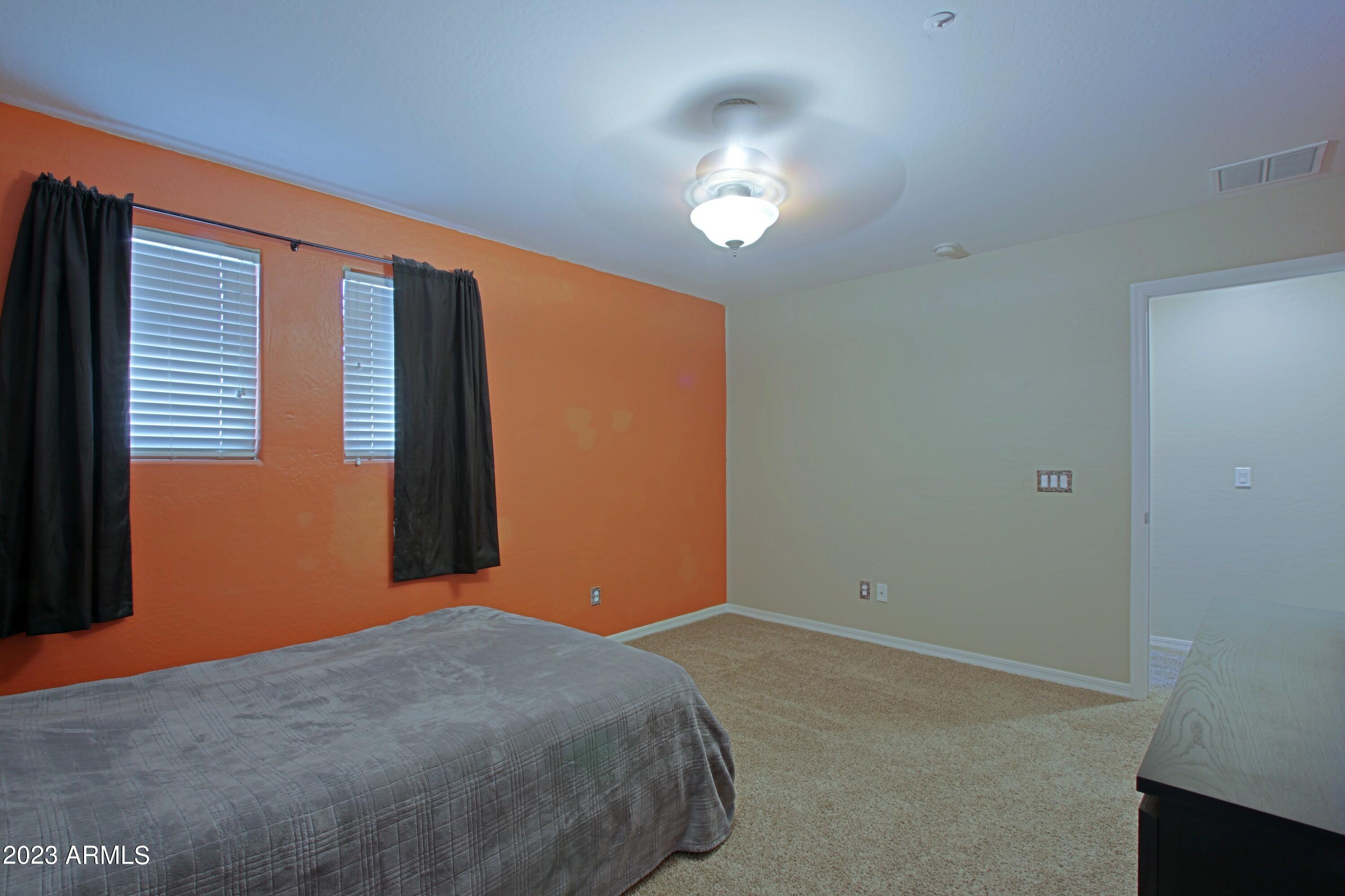 29762 W AMELIA Avenue