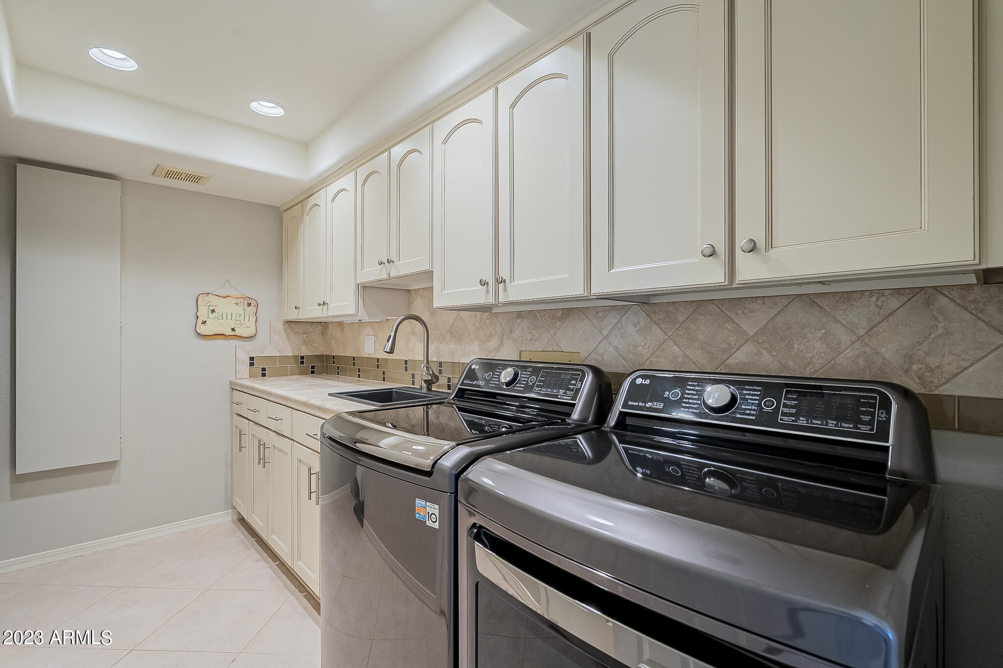3436 E Desert Broom Way