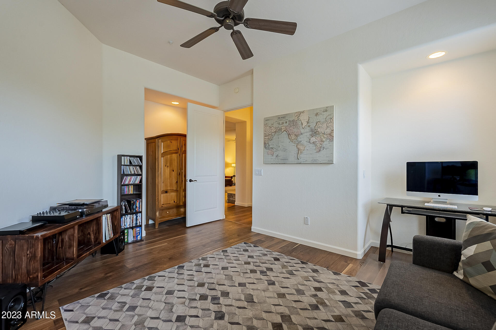 28519 N 102ND Place