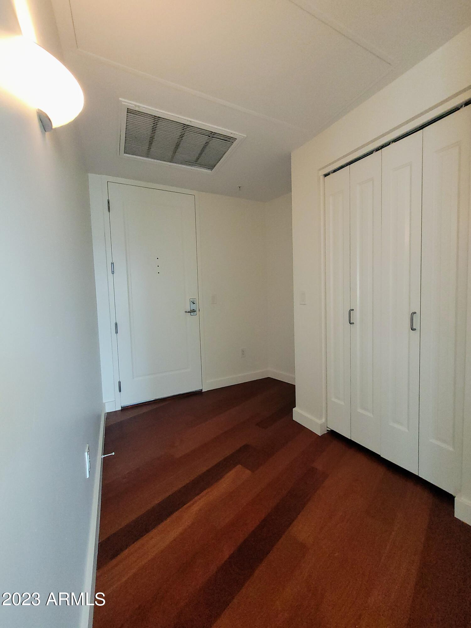 310 S 4TH Street Unit: 806