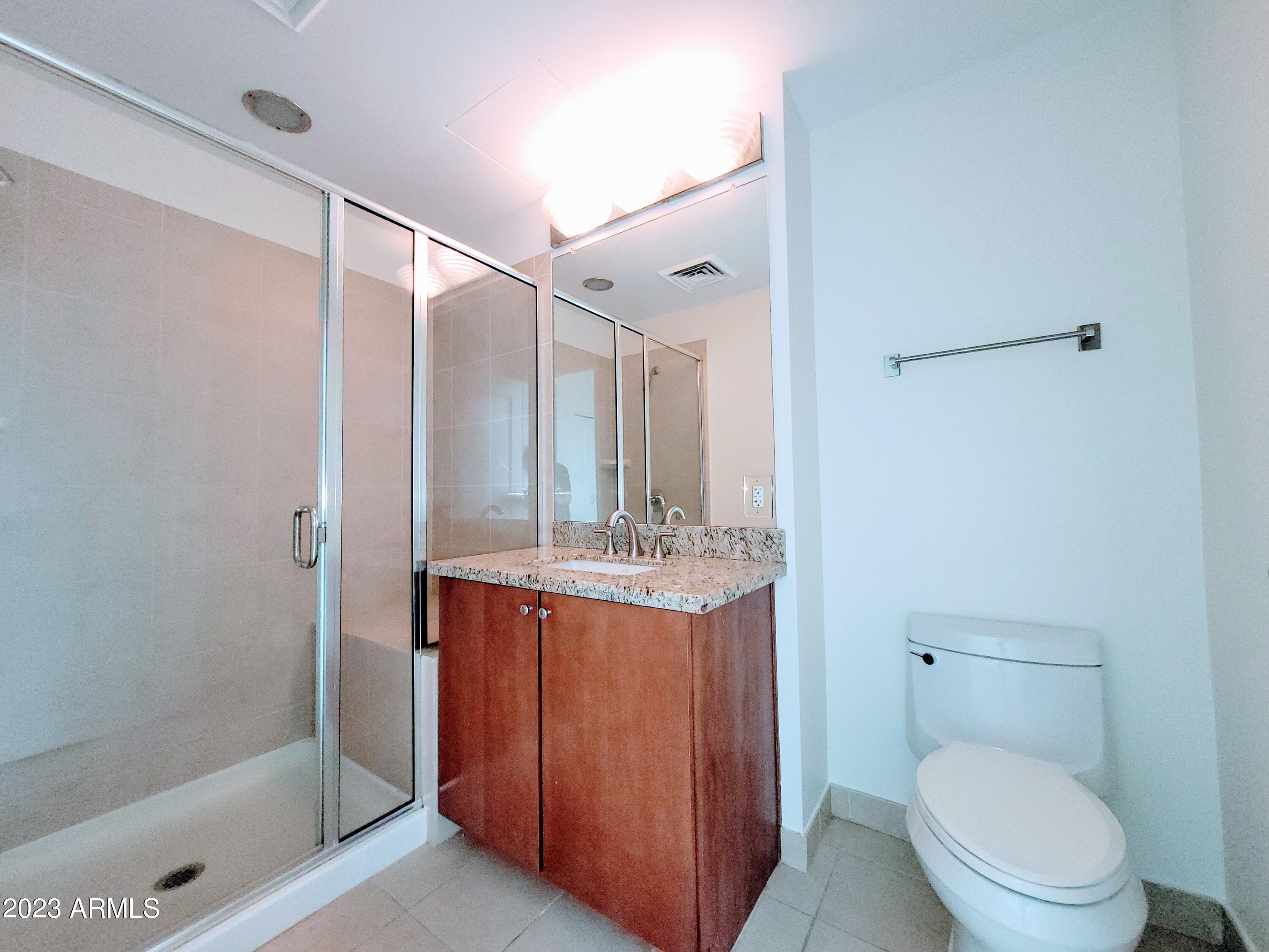 310 S 4TH Street Unit: 806