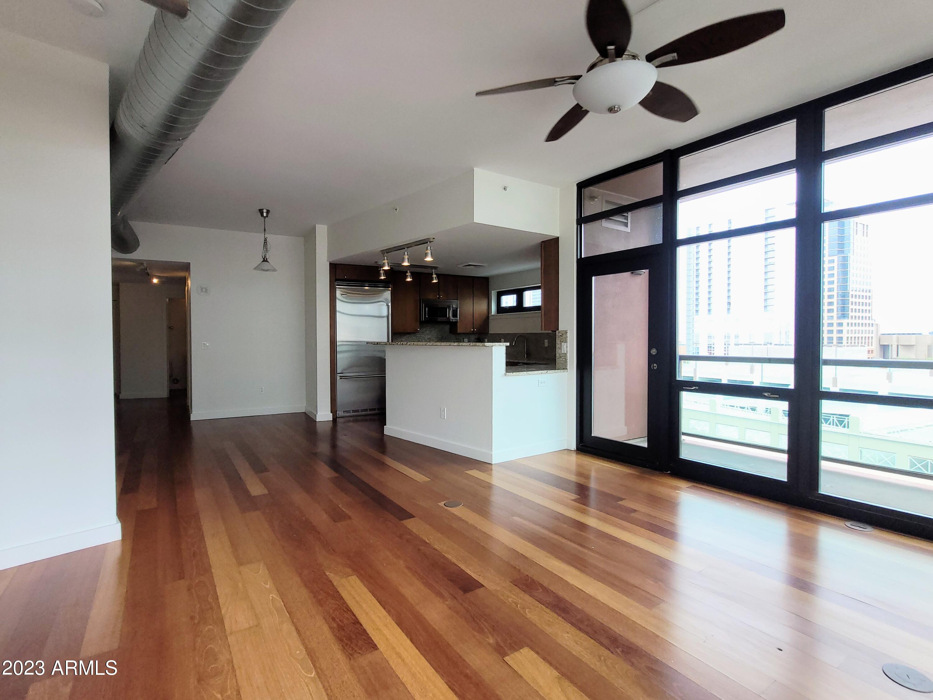 310 S 4TH Street Unit: 806