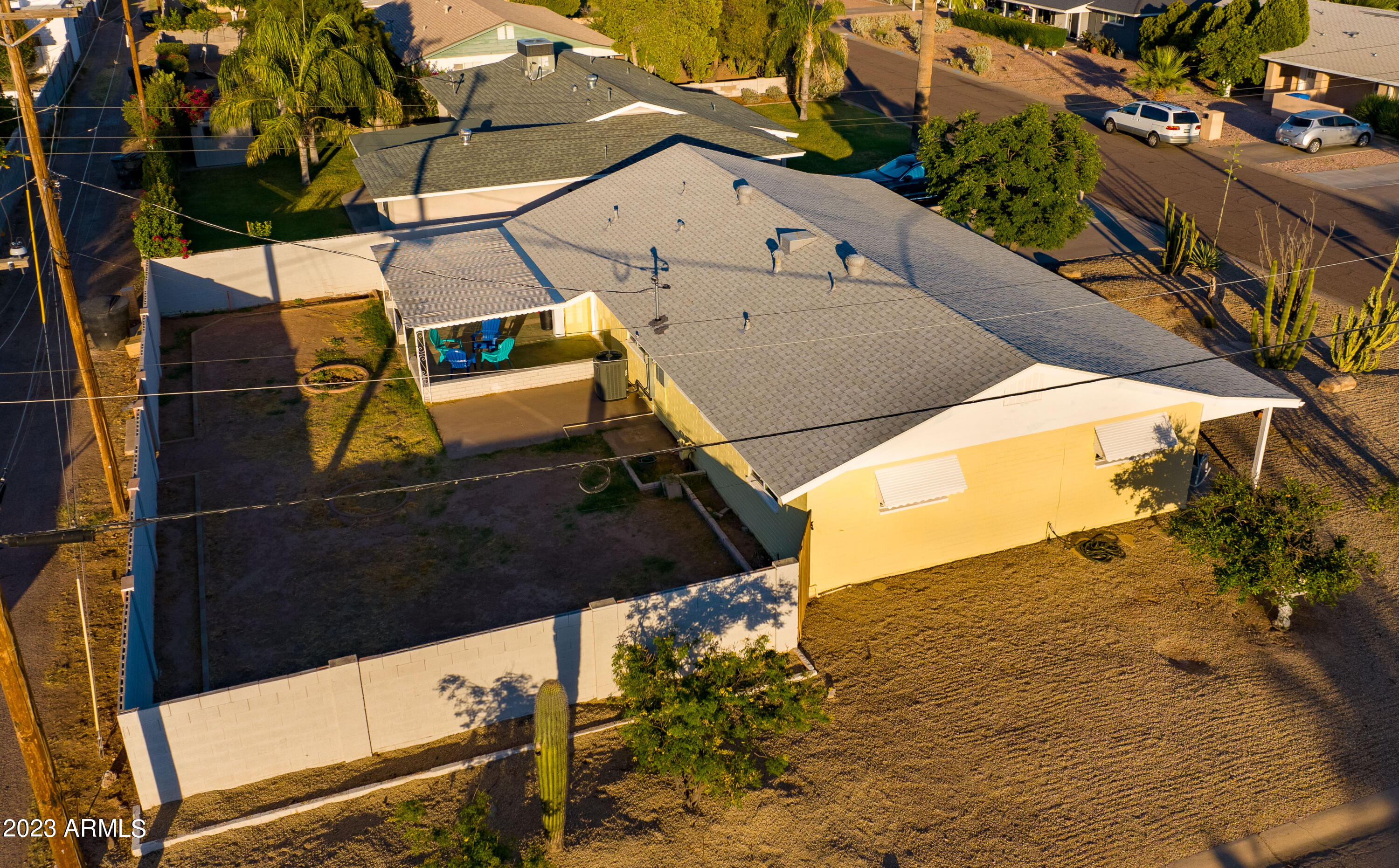 5004 E SHERIDAN Street