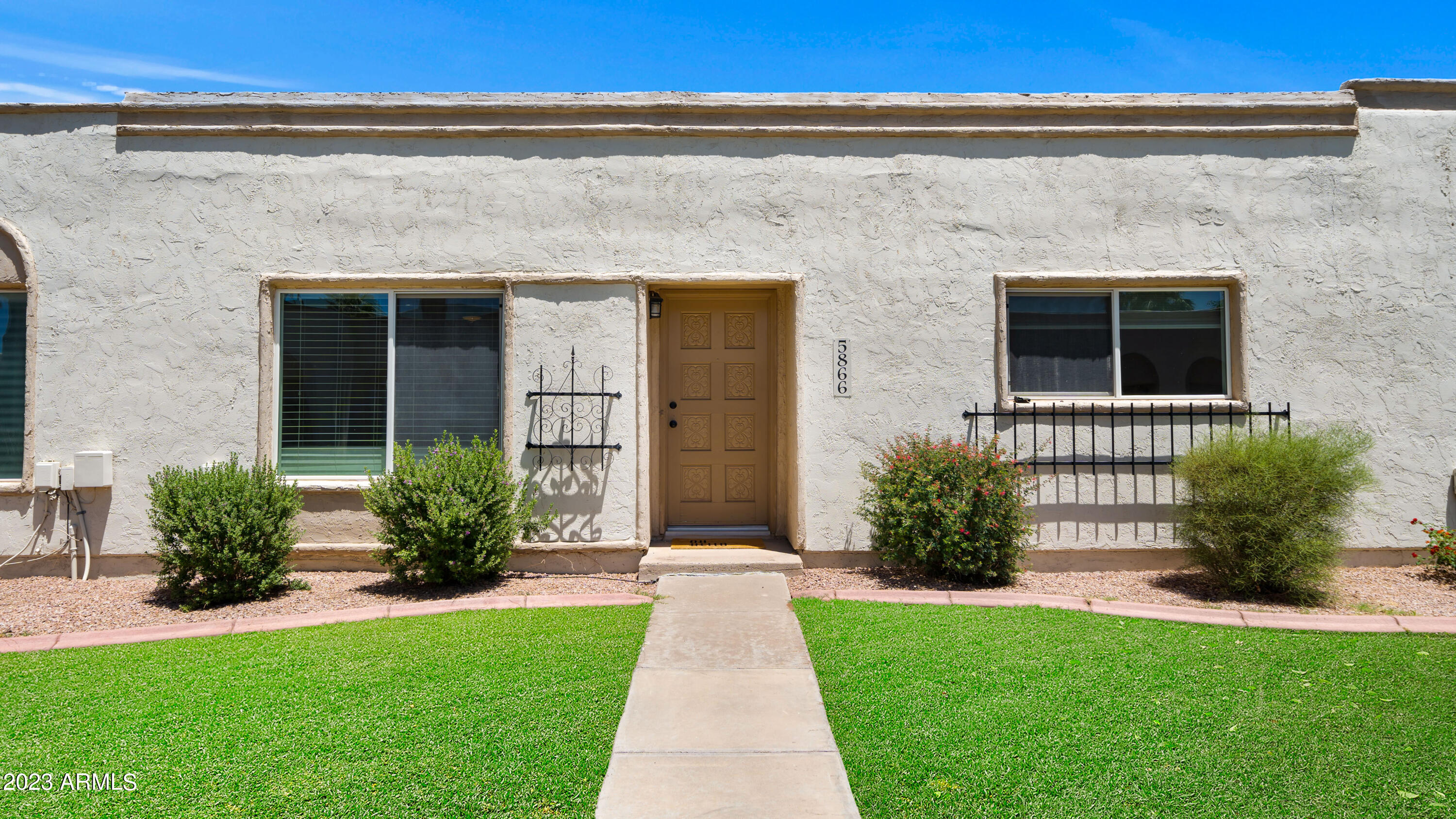 5866 N 83RD Street