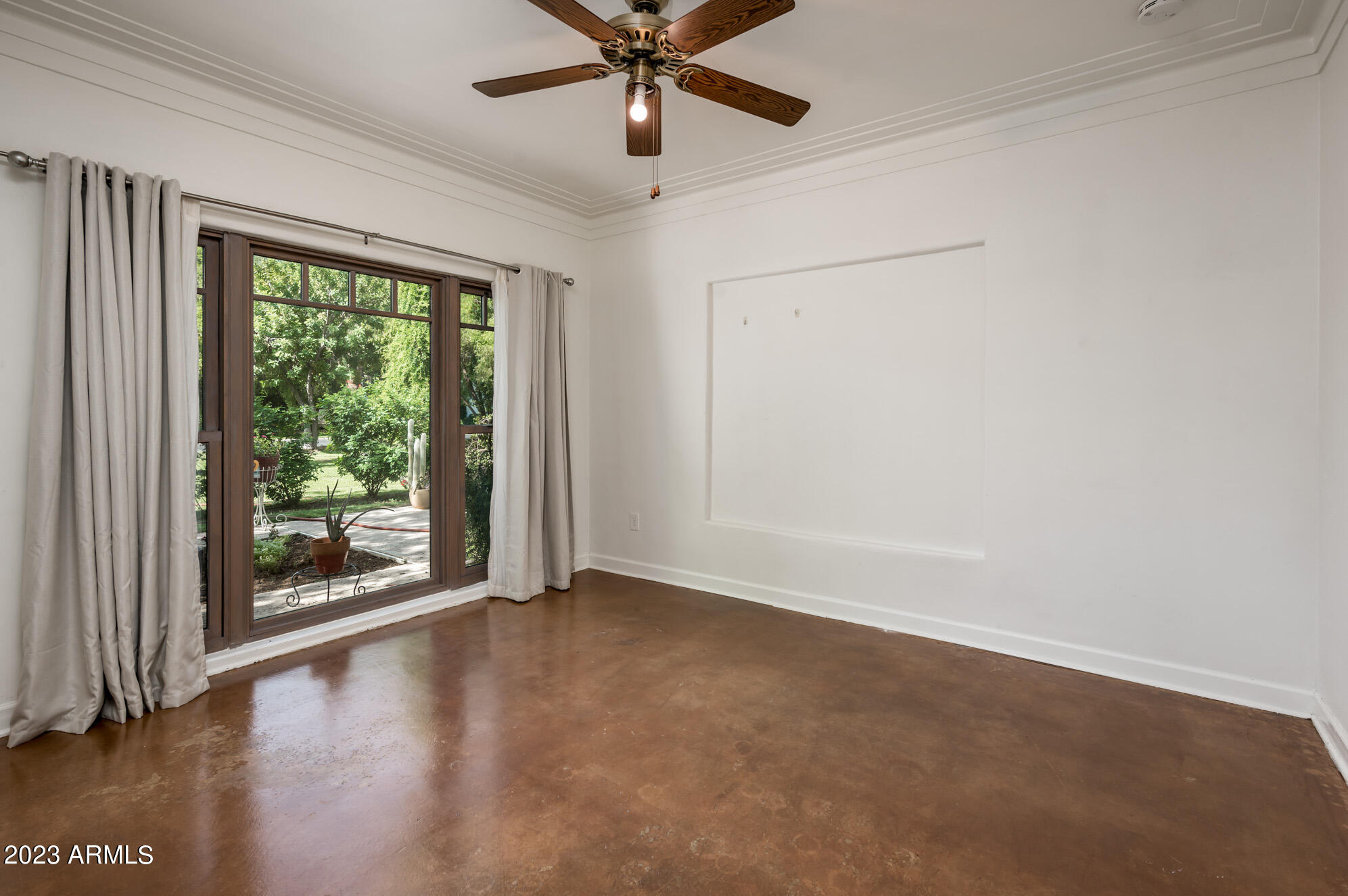40 W MEDLOCK Drive