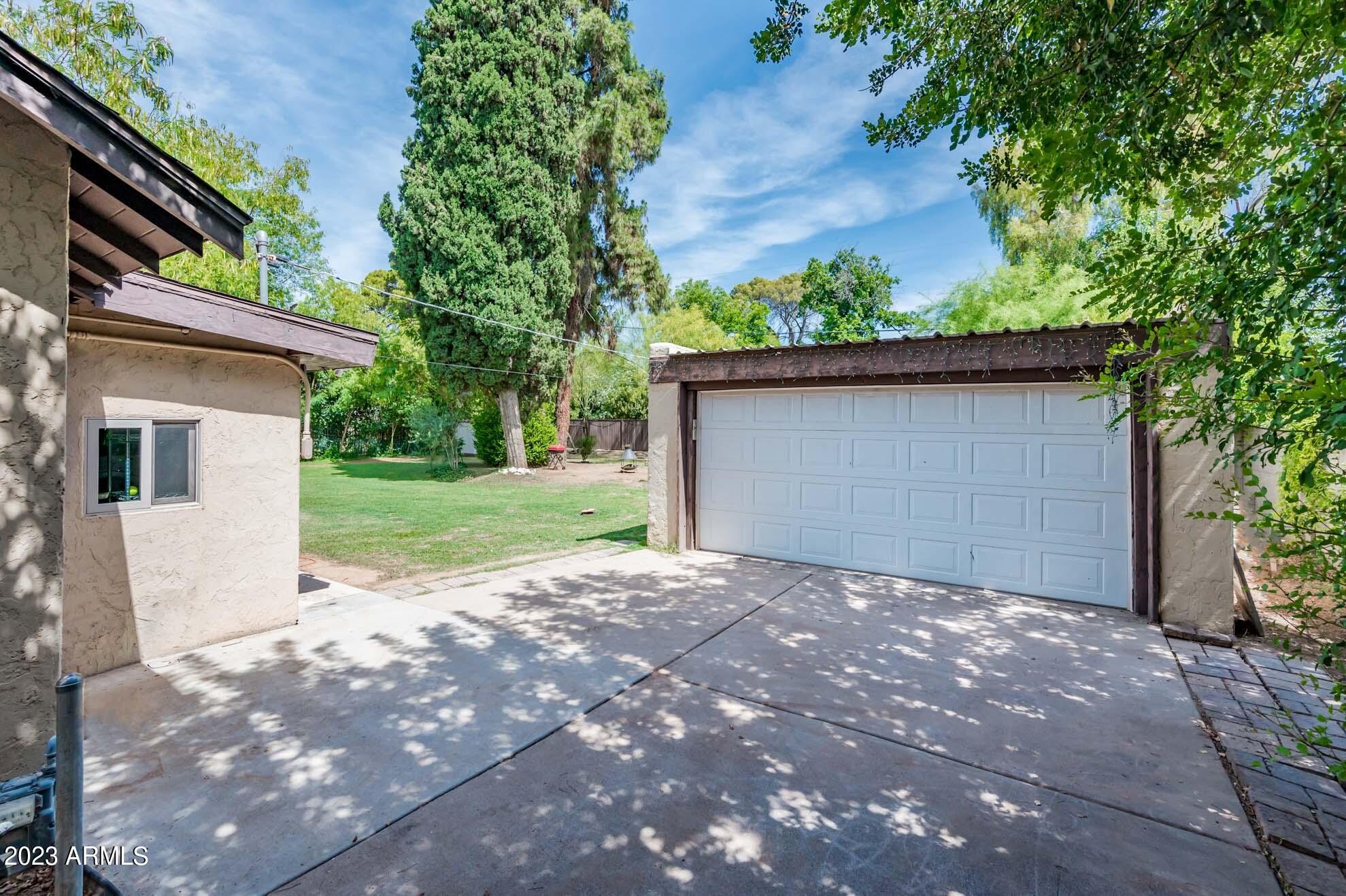 40 W MEDLOCK Drive