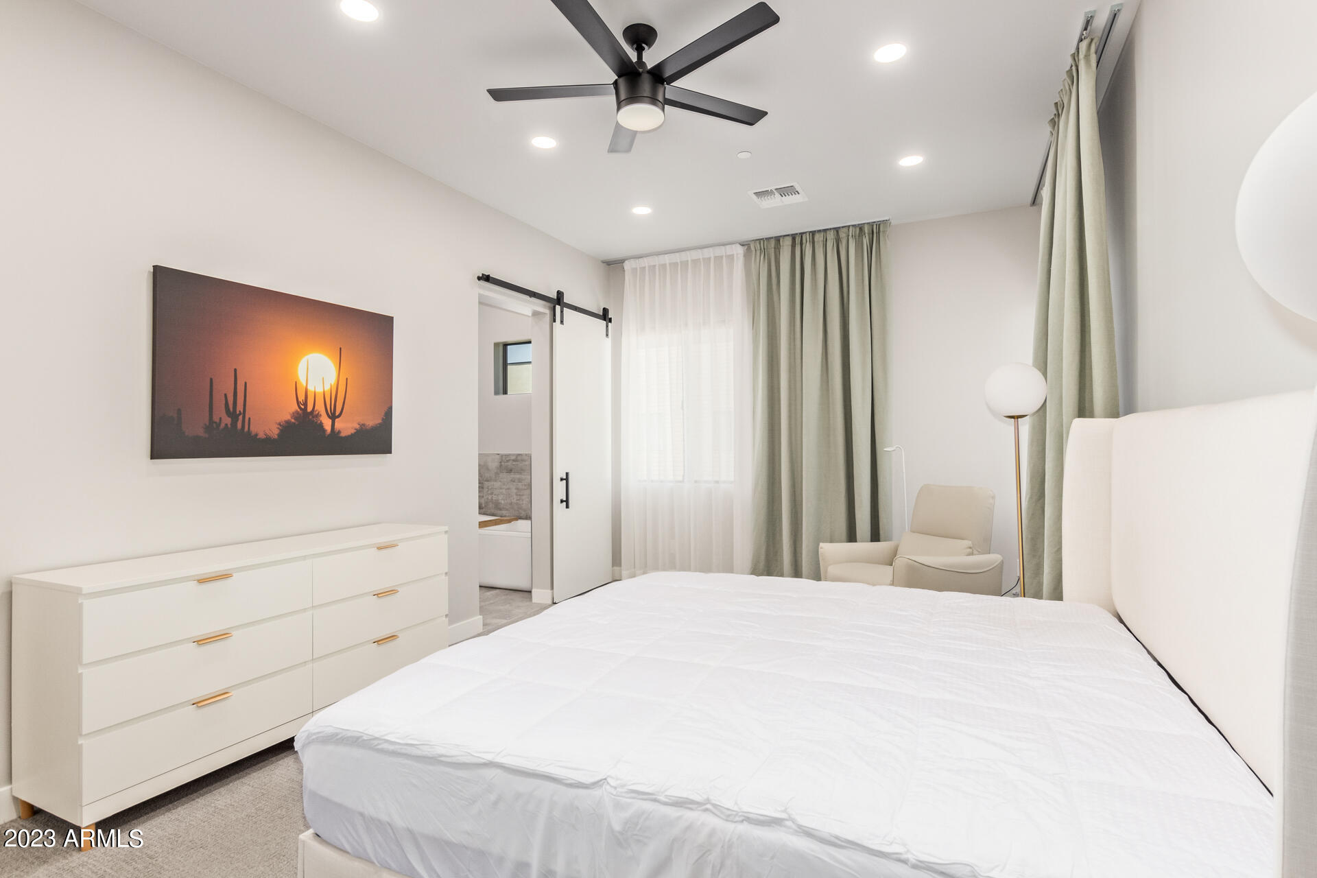 2645 E OSBORN Road Unit: 1