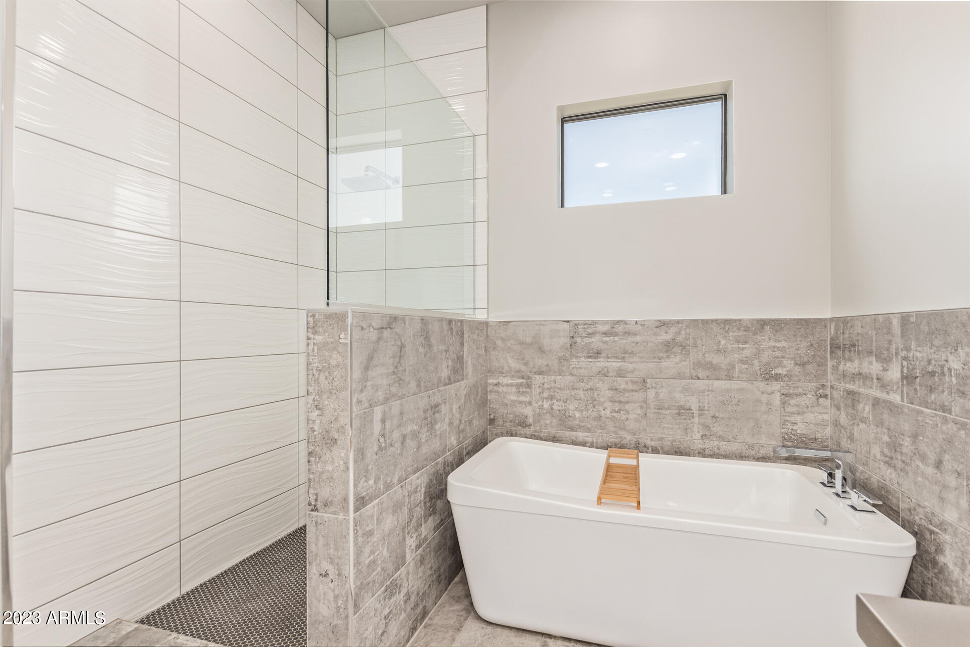 2645 E OSBORN Road Unit: 1