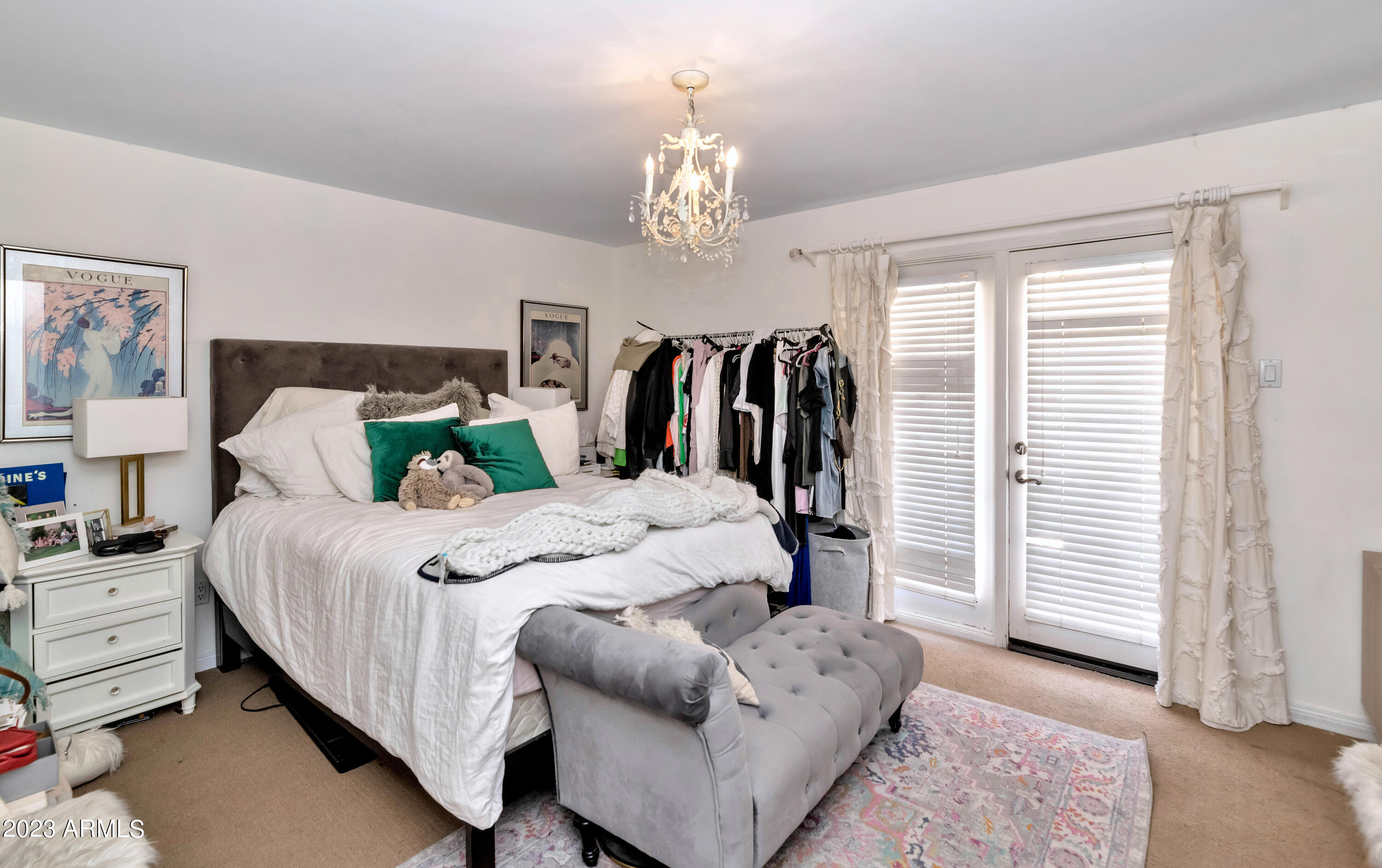 6015 E CALLE DEL MEDIA --