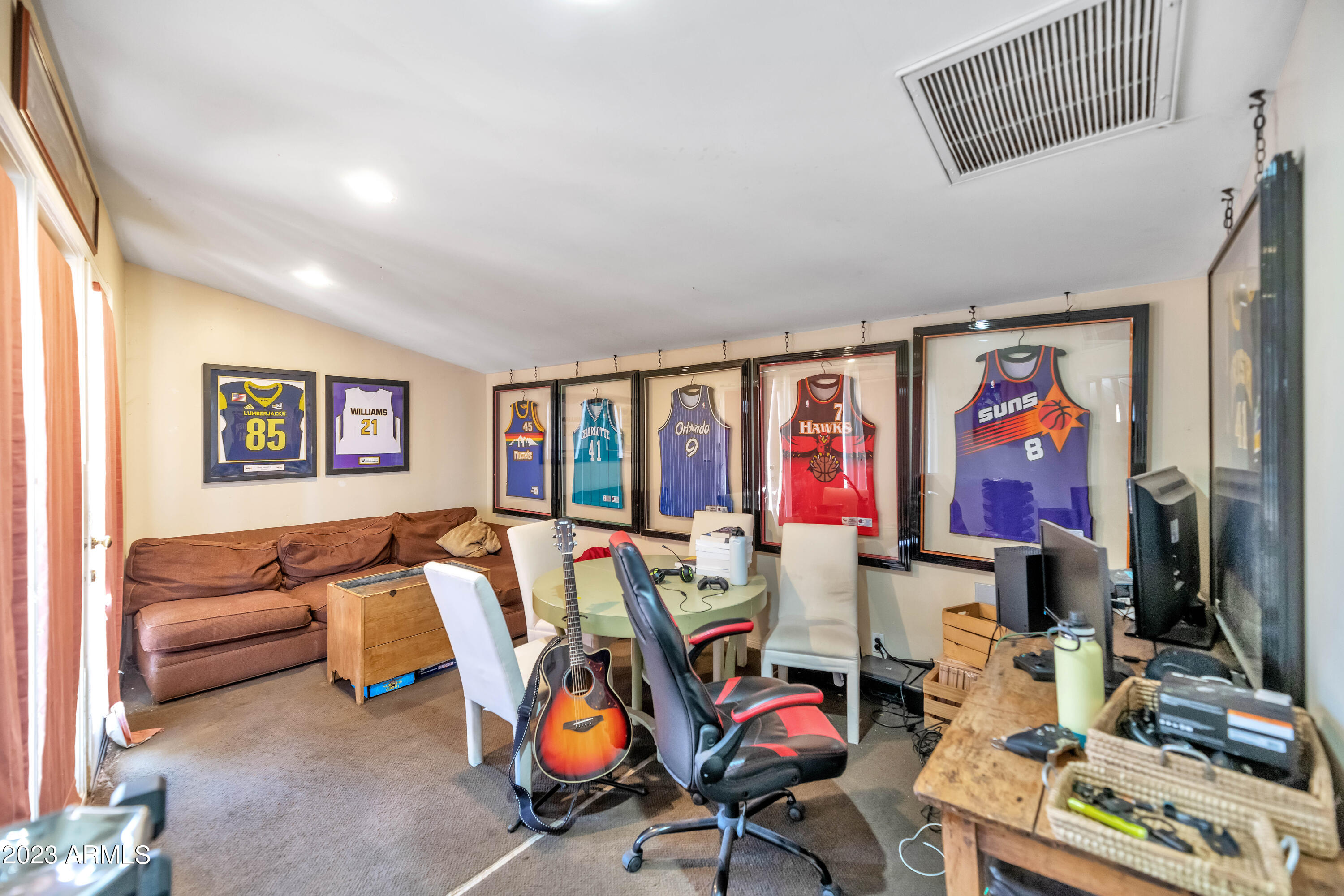 6015 E CALLE DEL MEDIA --