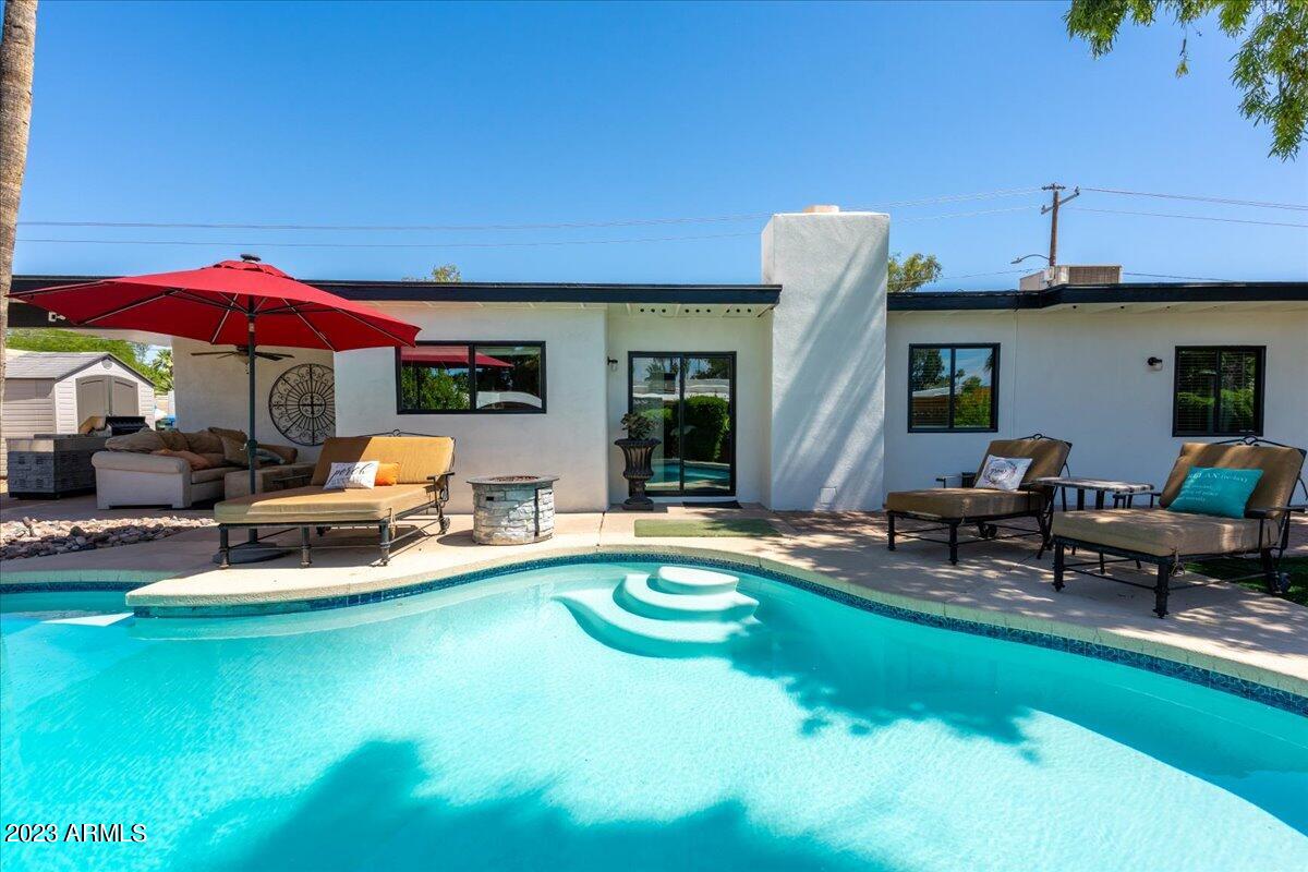 6529 E THUNDERBIRD Road