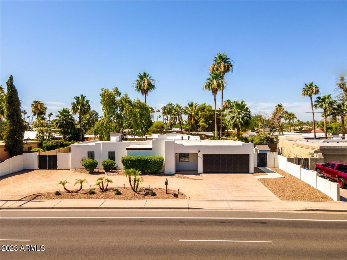 6529 E THUNDERBIRD Road