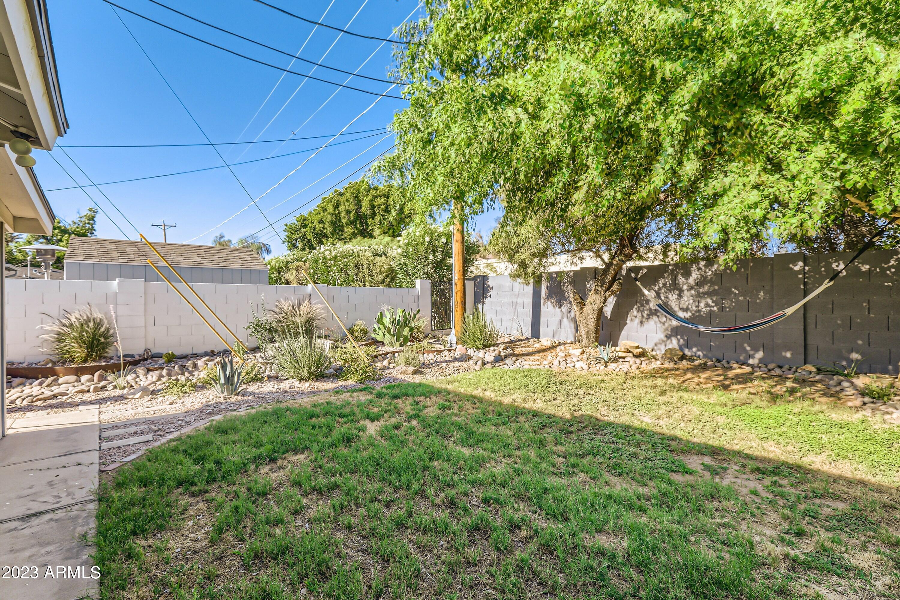3927 N 43RD Street
