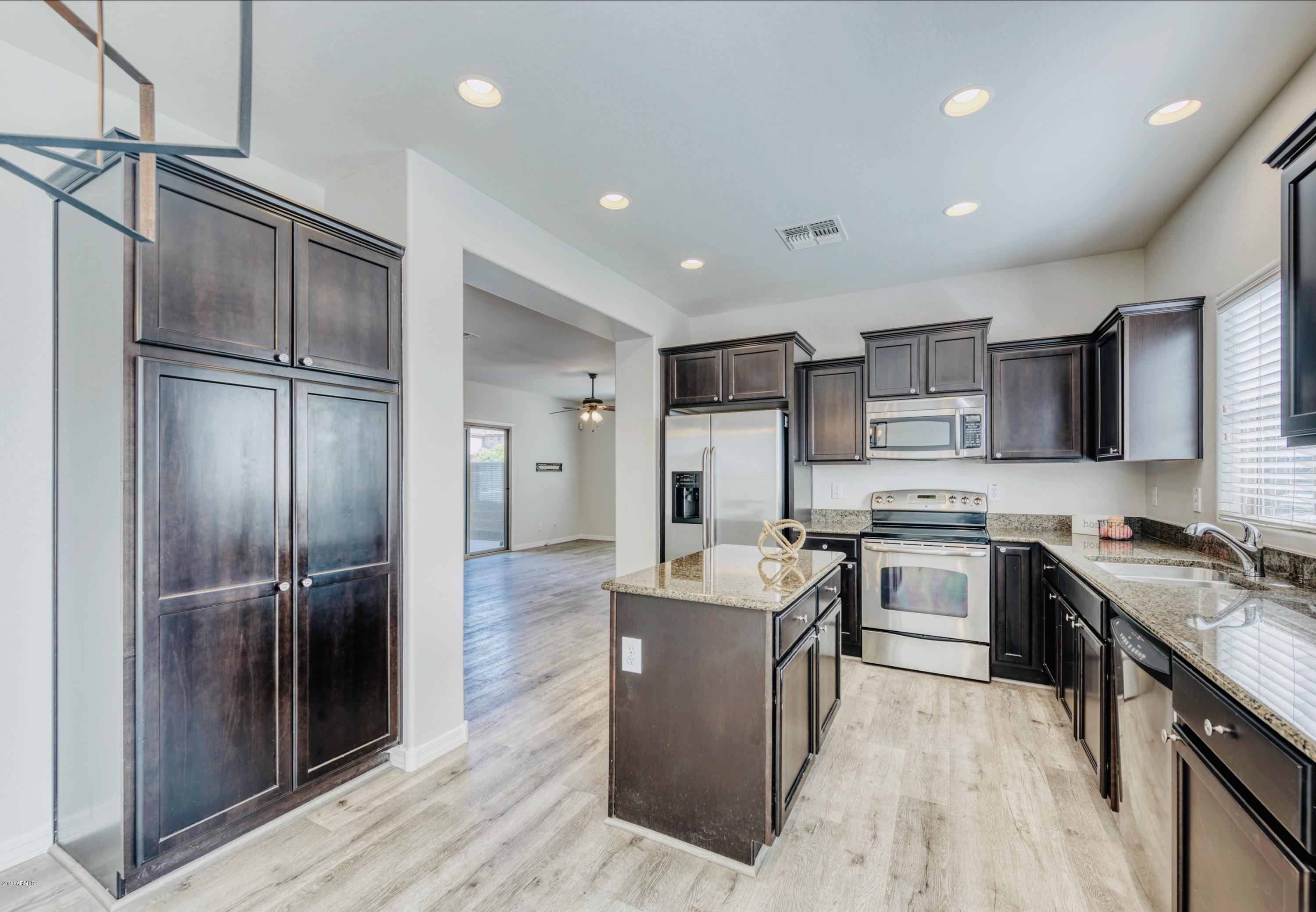 21130 N 36TH Place