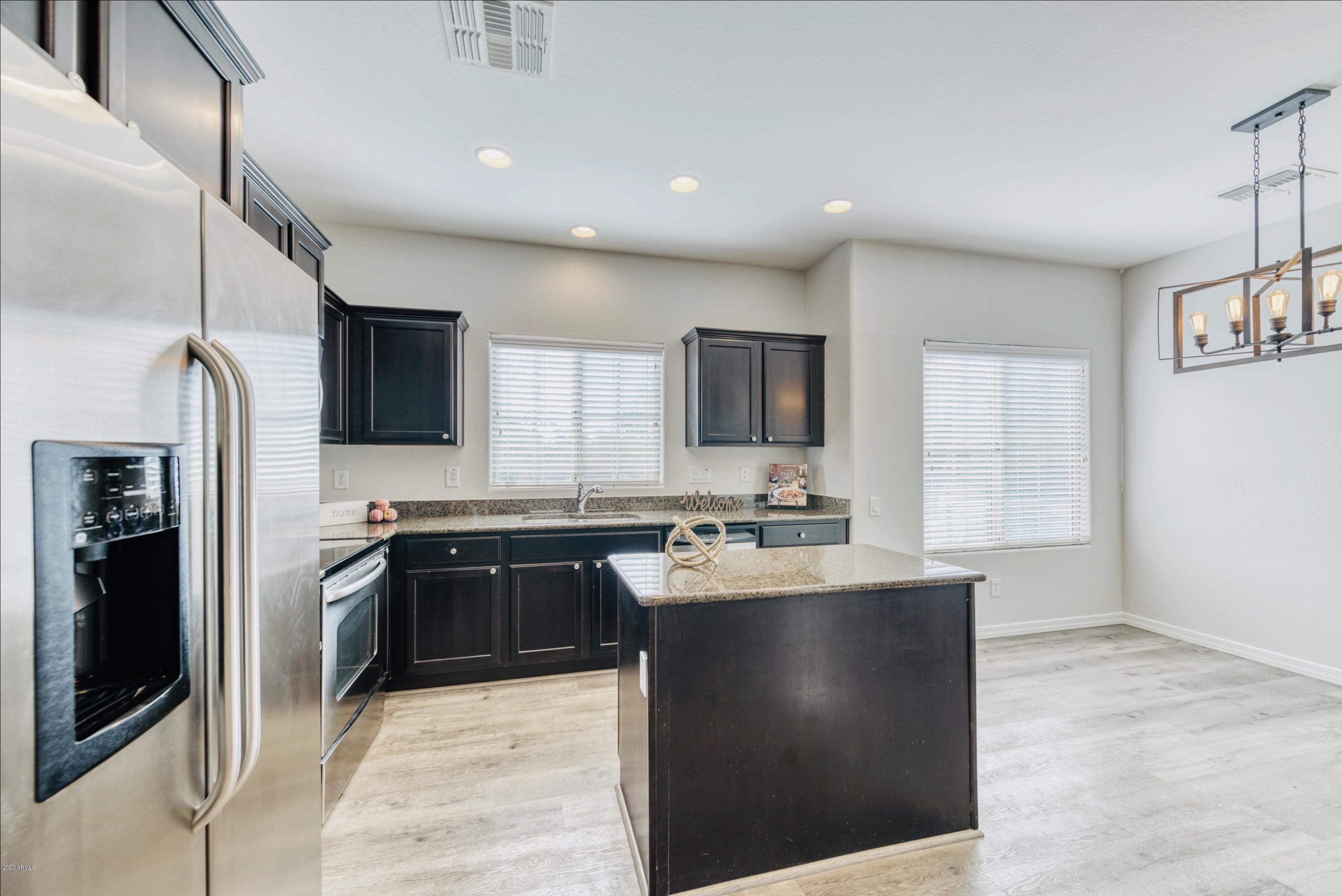 21130 N 36TH Place