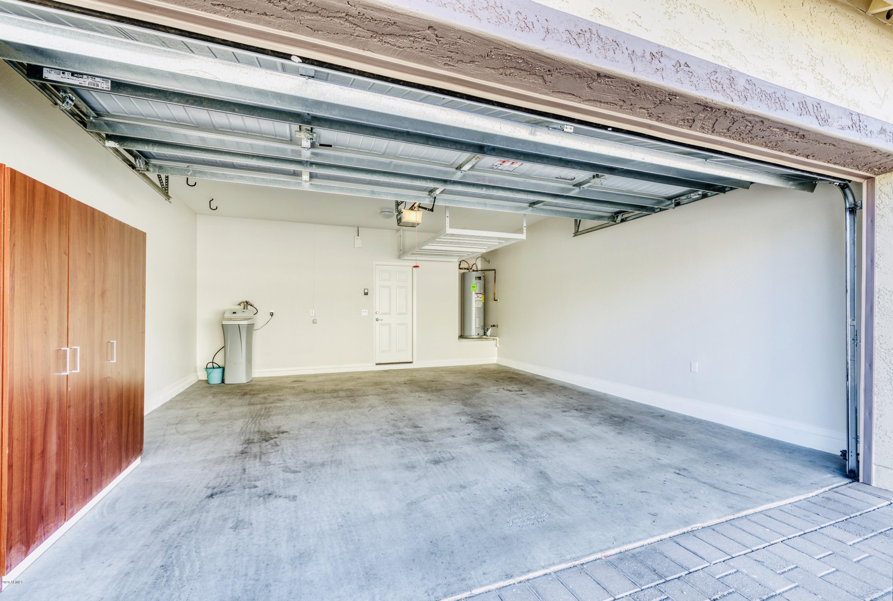 21130 N 36TH Place