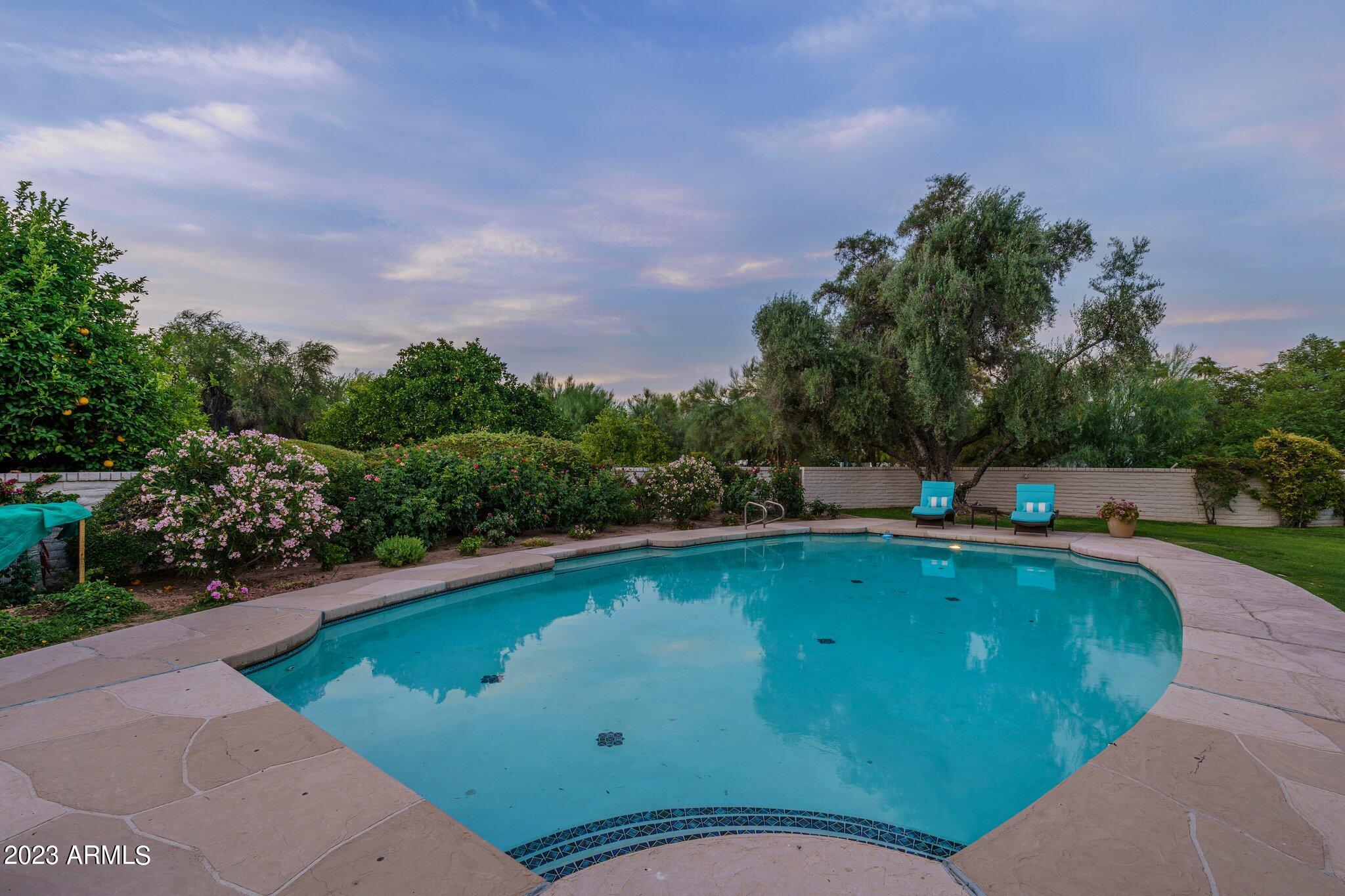 6516 E MAVERICK Road