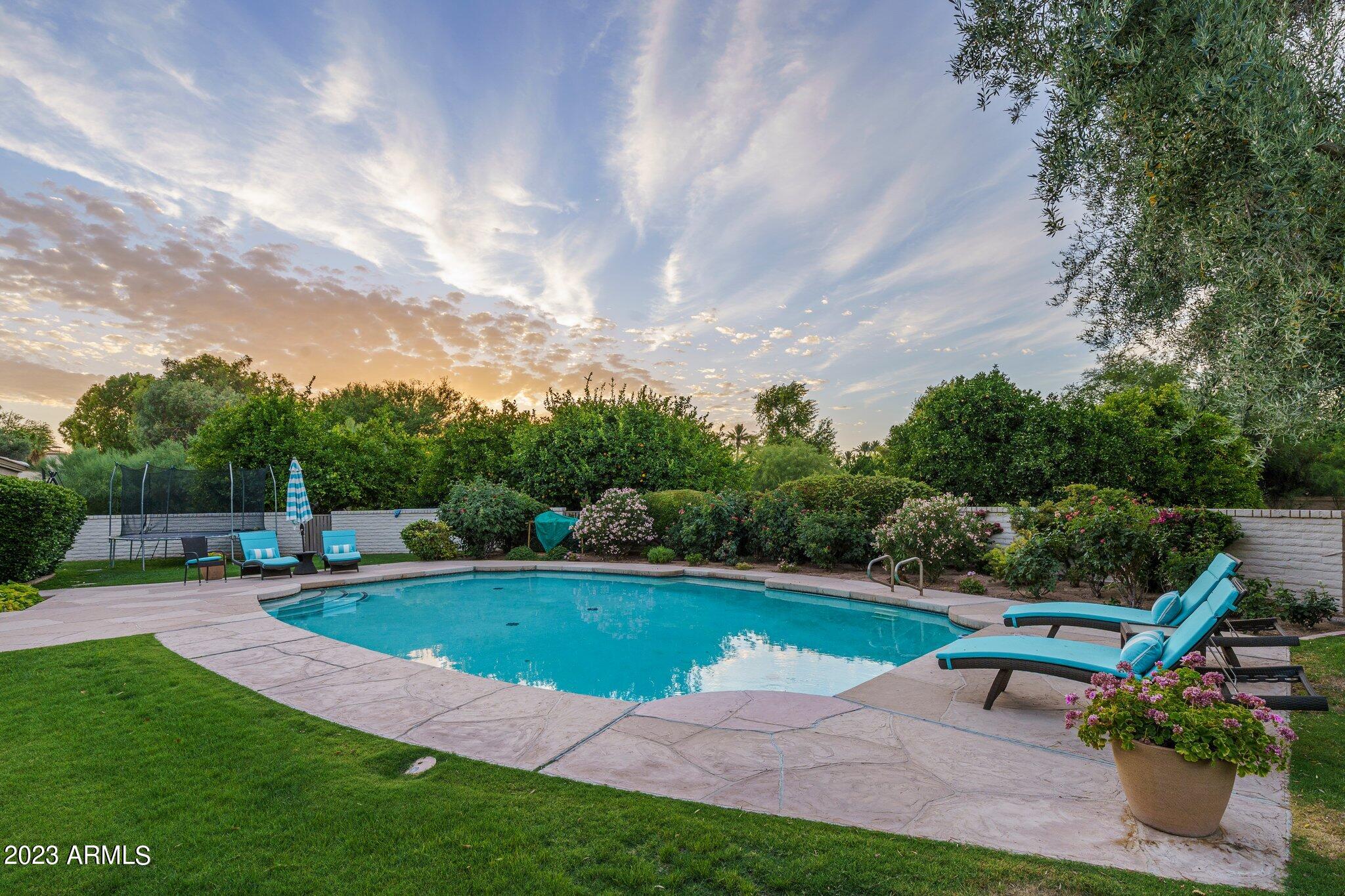 6516 E MAVERICK Road