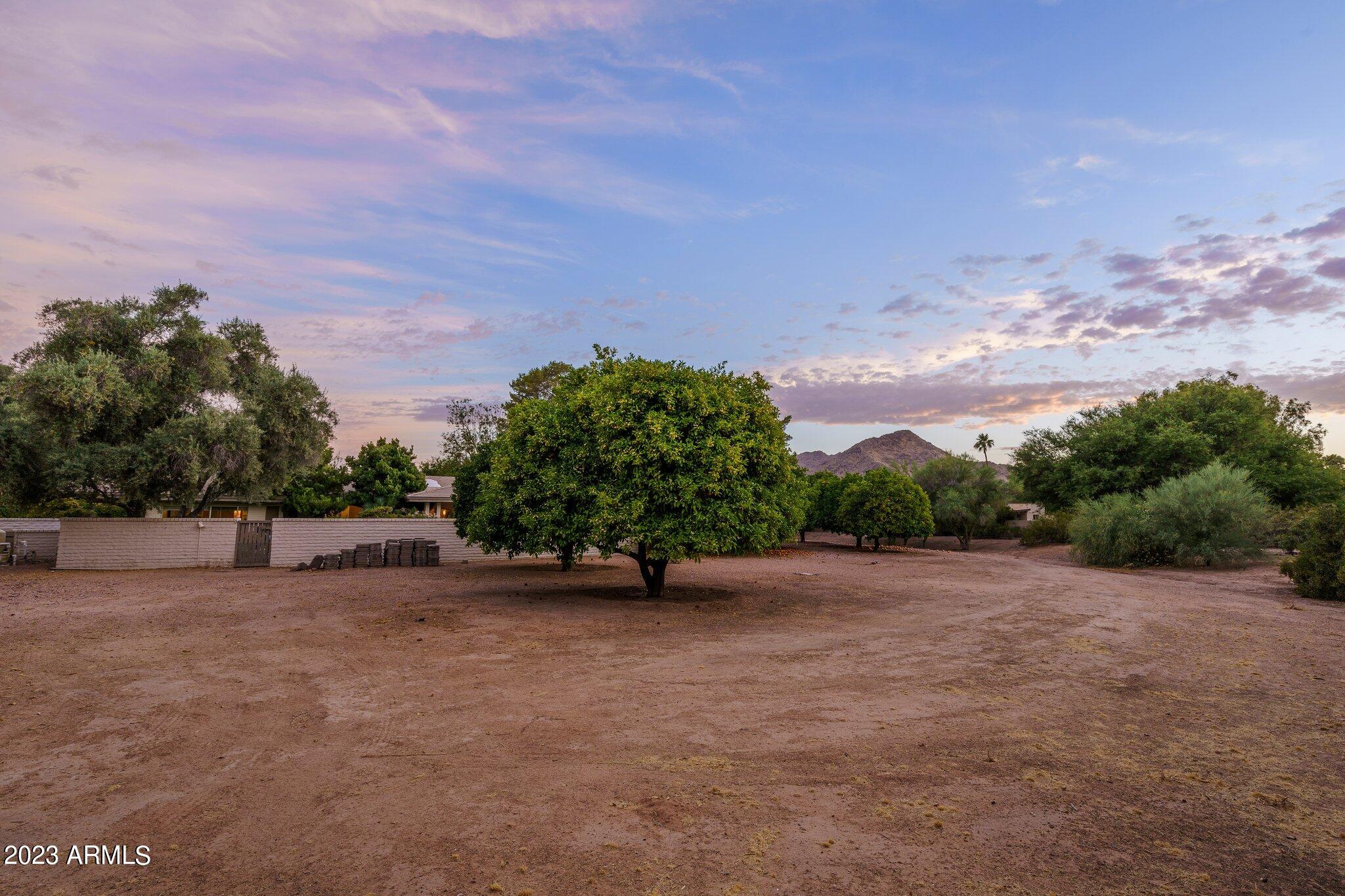 6516 E MAVERICK Road
