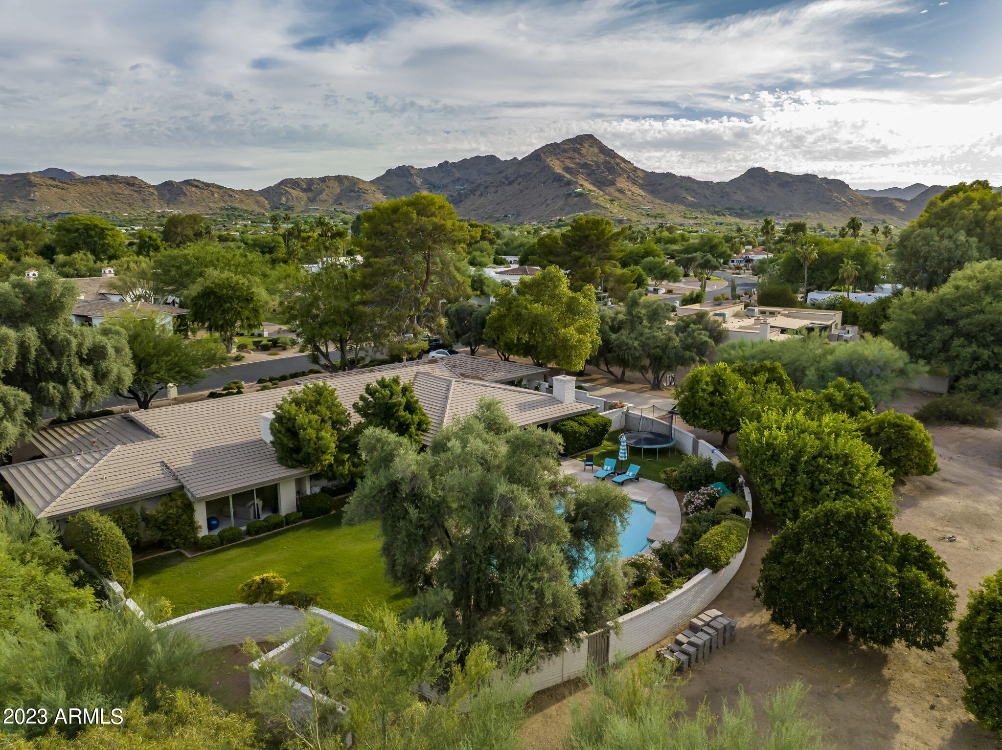 6516 E MAVERICK Road