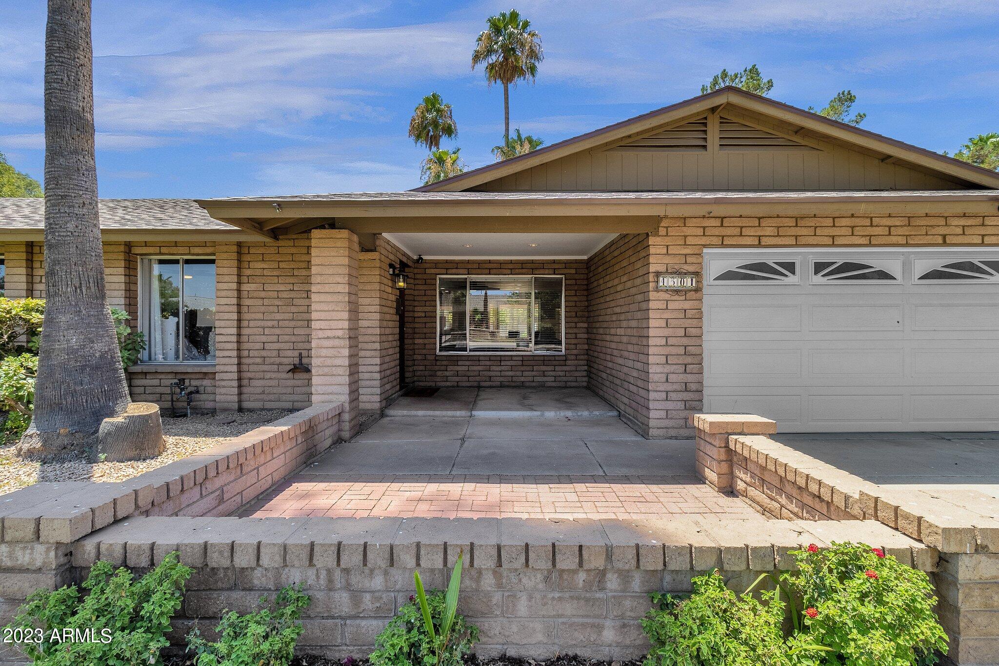 4501 E KELTON Lane