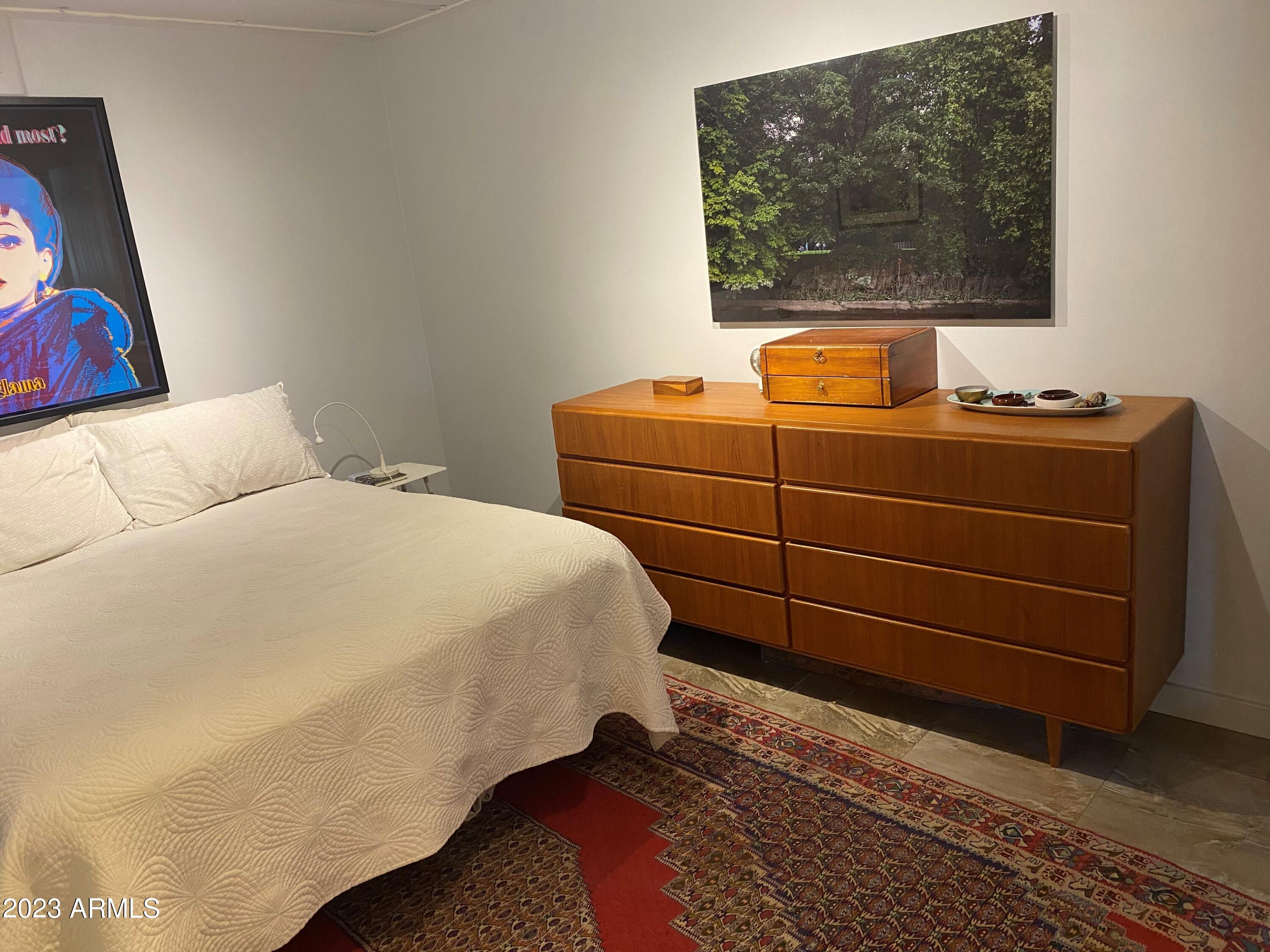 2121 E BETHANY HOME(GUEST HOUSE ONLY) Road