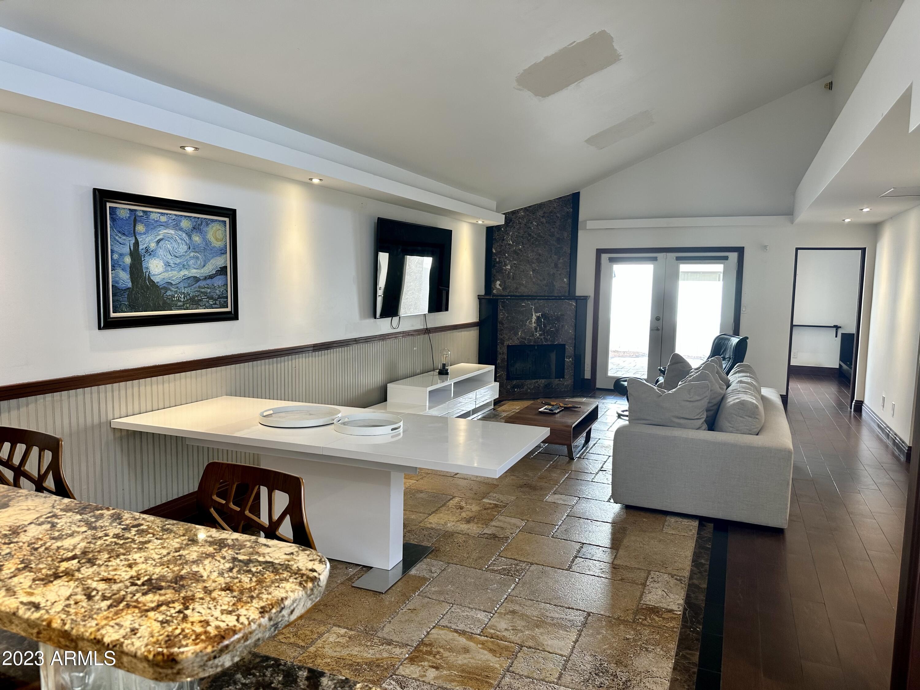 15020 N 40TH Street Unit: 14