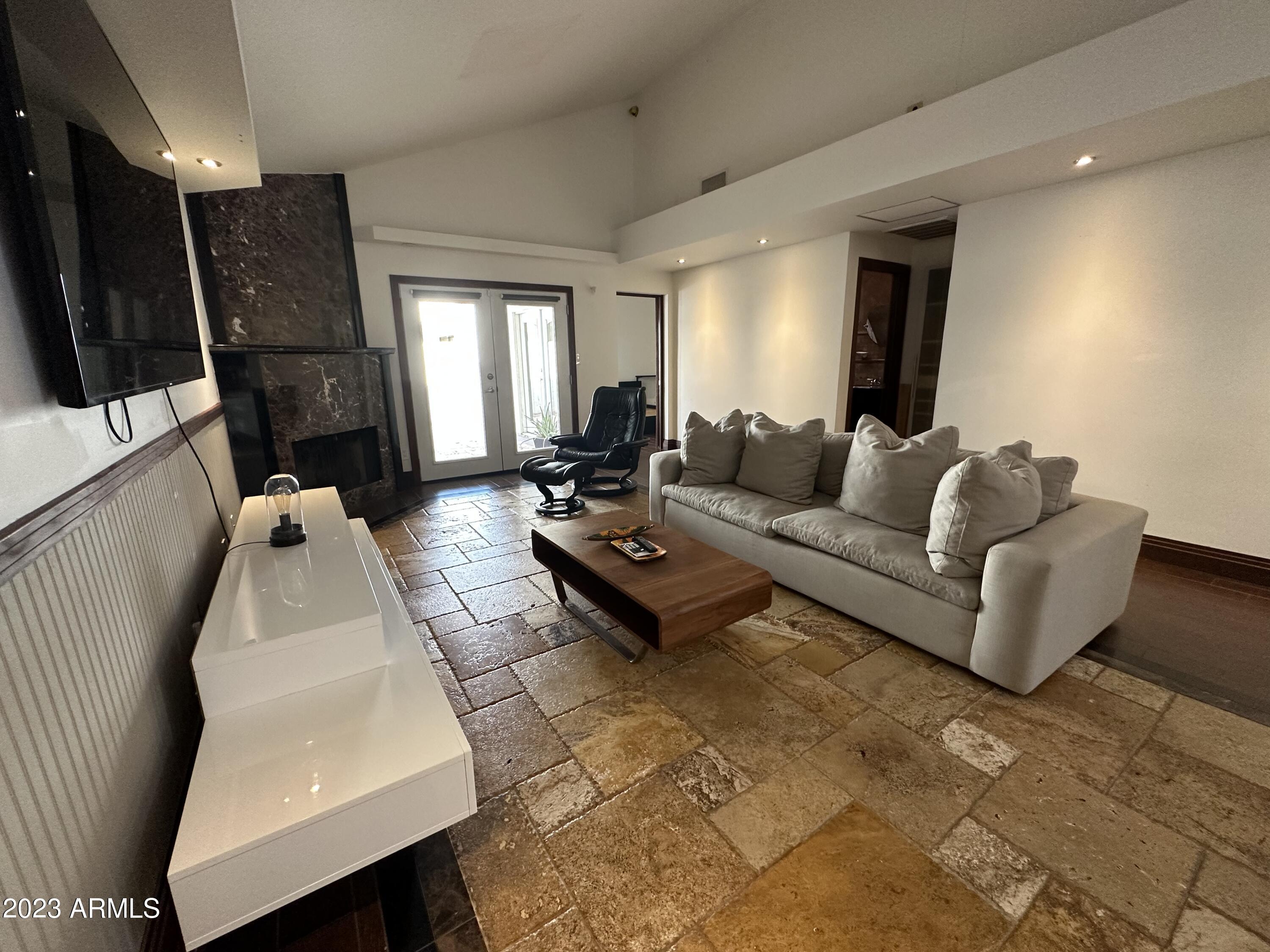 15020 N 40TH Street Unit: 14