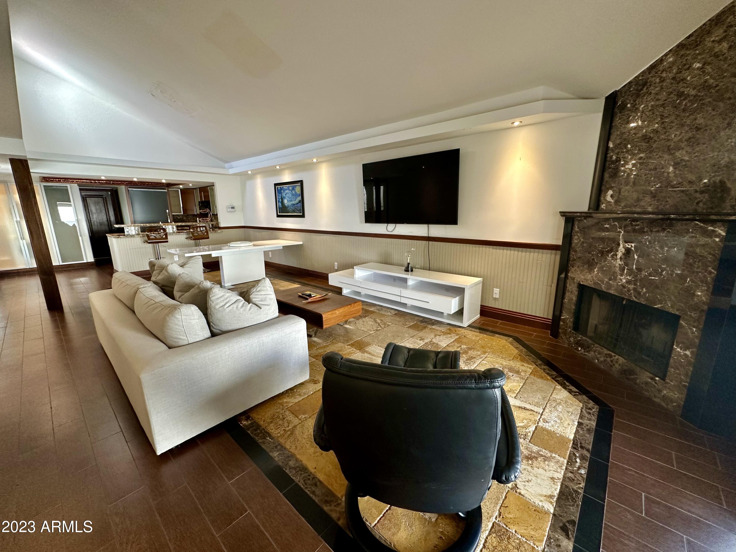 15020 N 40TH Street Unit: 14