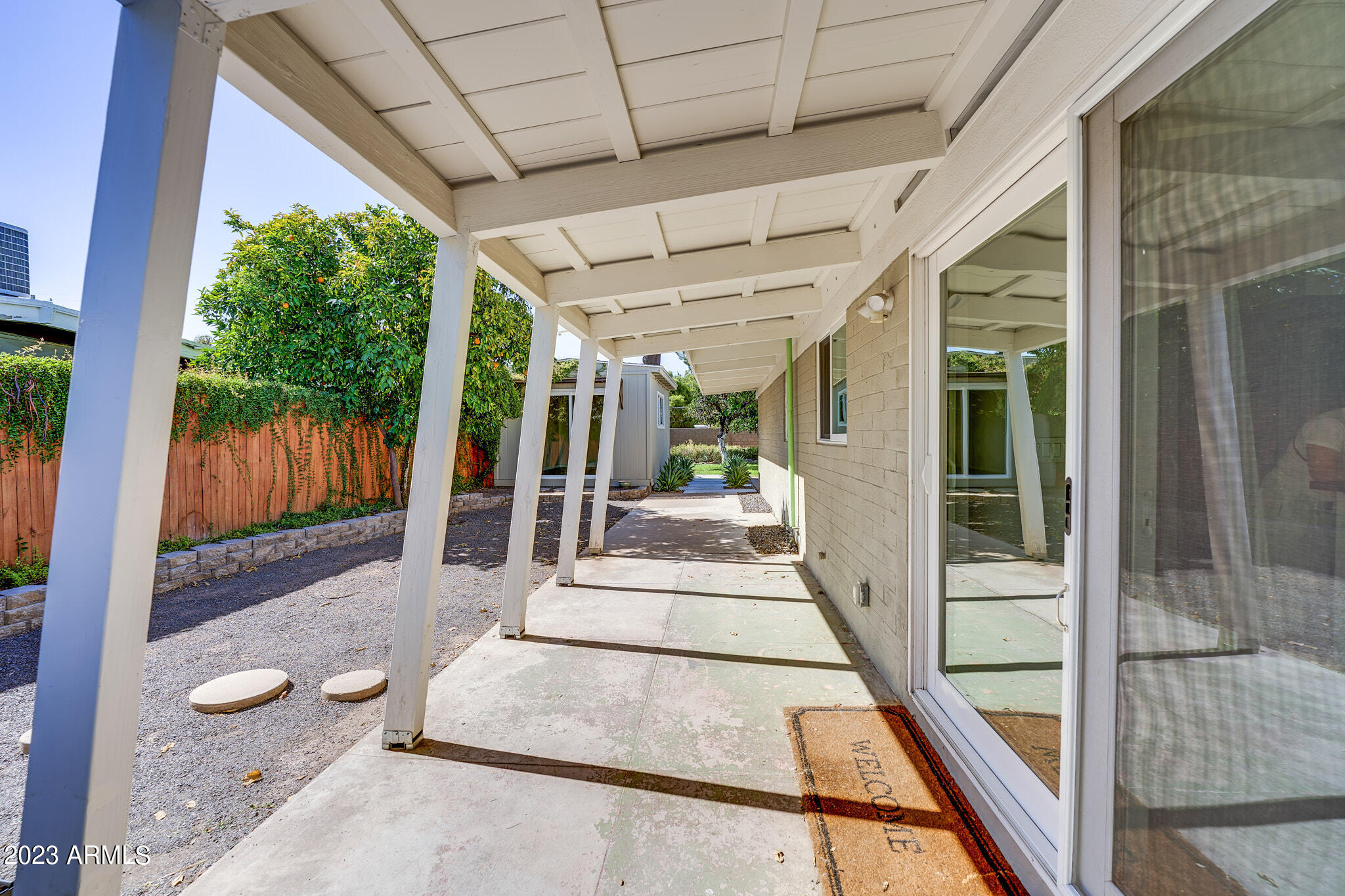 1419 E Rancho Drive